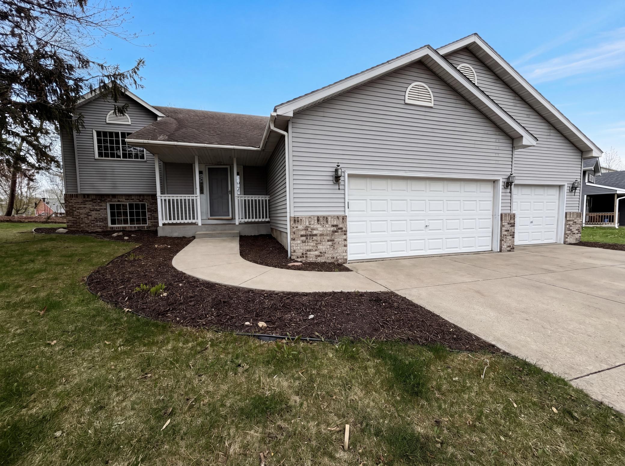 1st image of 128 Dutch Lake Trl, Howard Lake, MN 55349 | MLS# 7065346