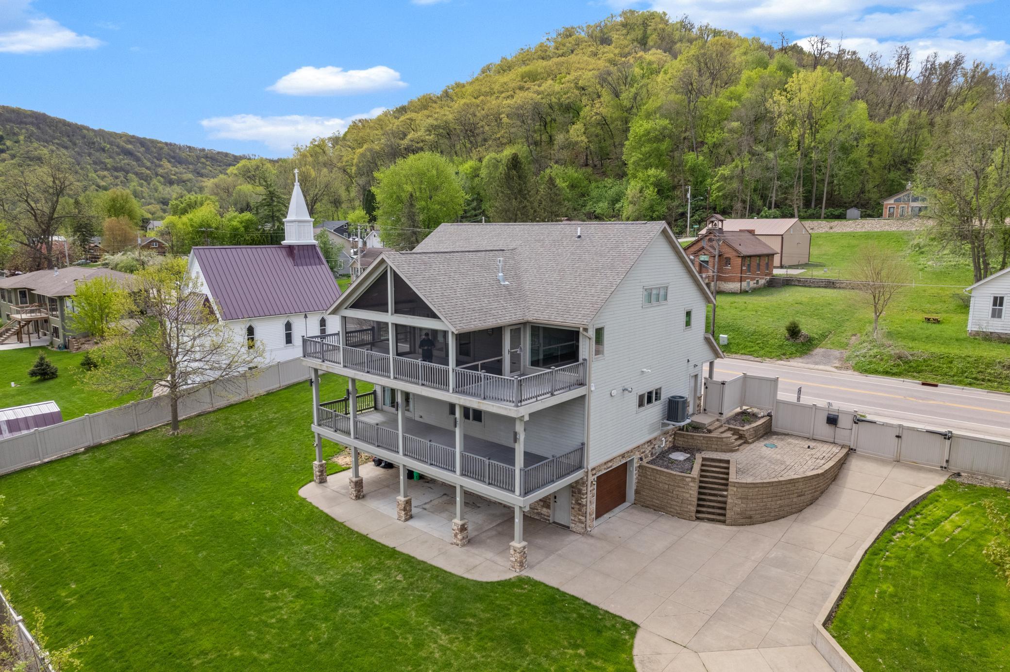 4th image of 36074 Old Homer Rd, Winona, MN 55987 | MLS# 7065735