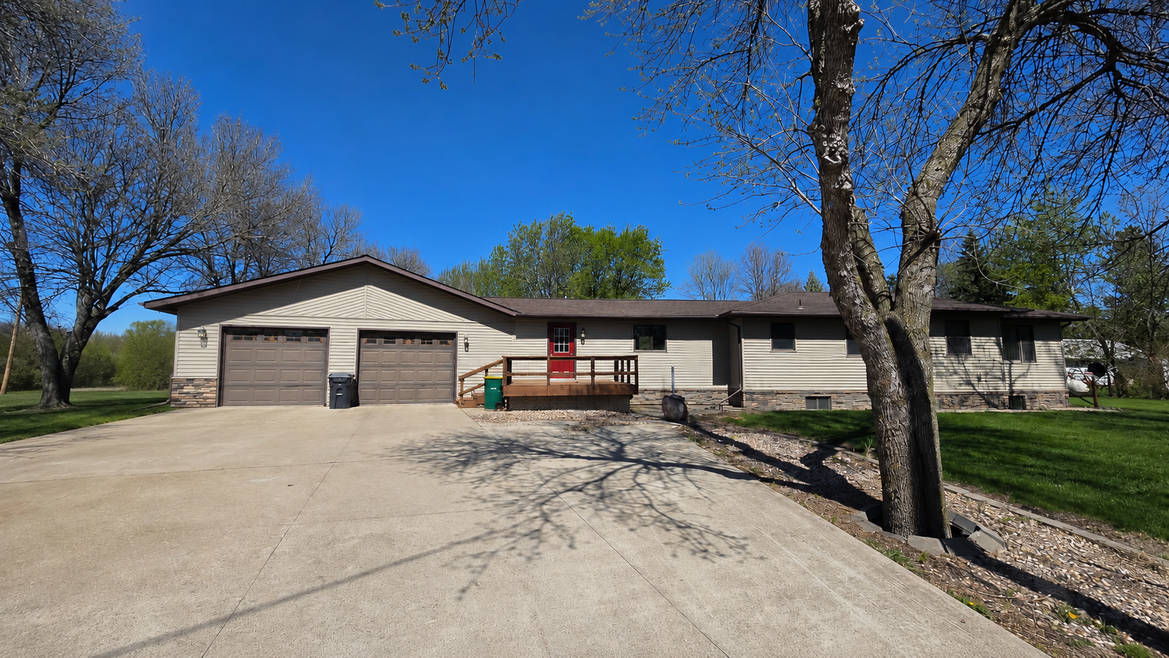 Homes for sale in Heron Lake, MN | 211 13th St, Heron Lake, MN 56137 | MLS# 7065747