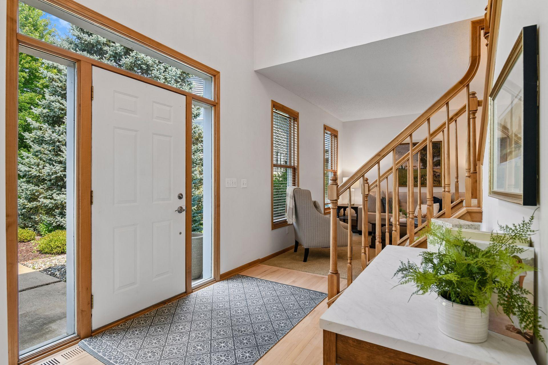 4th image of 2719 Longacres Dr, Chanhassen, MN 55317 | MLS# 7065873
