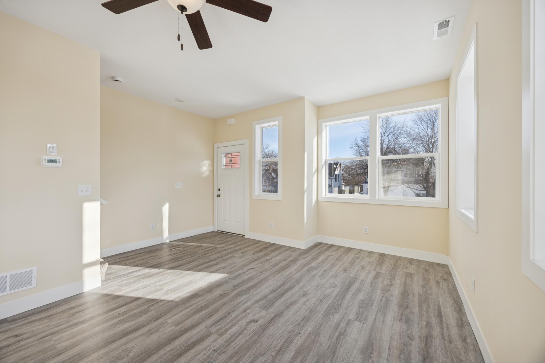 3rd image of 2127 James Ave N, Minneapolis, MN 55411 | MLS# 7066369