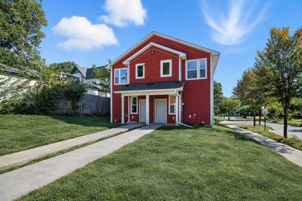 20th image of 2127 James Ave N, Minneapolis, MN 55411 | MLS# 7066369