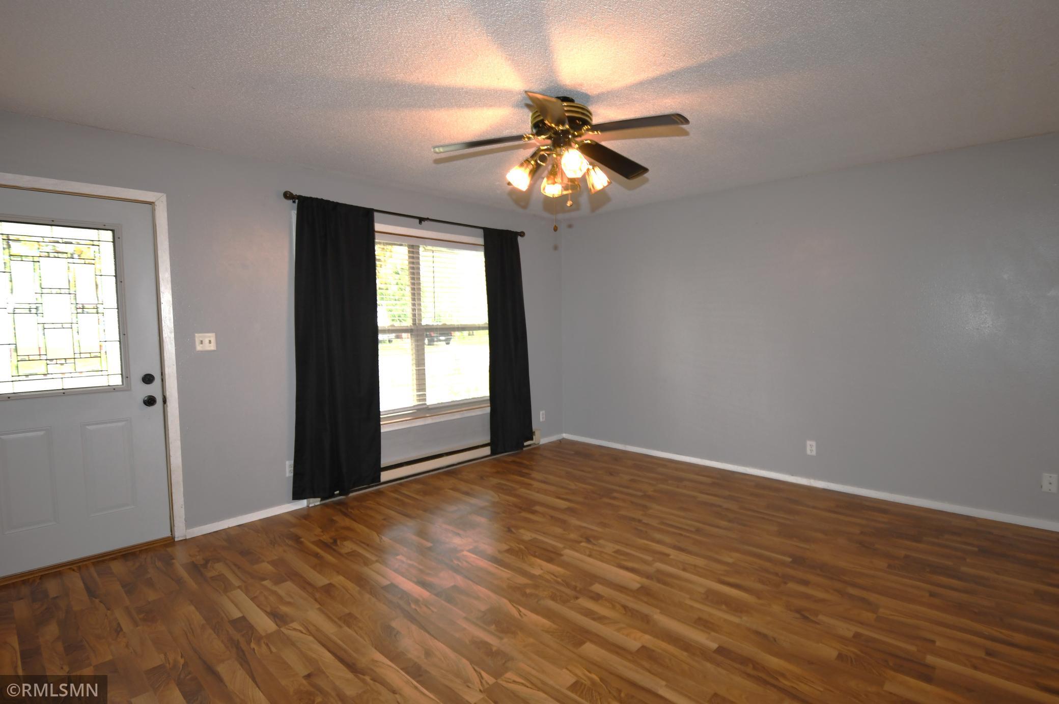 4th image of 653 N 2Nd St, New Richmond, WI 54017 | MLS# 7066716