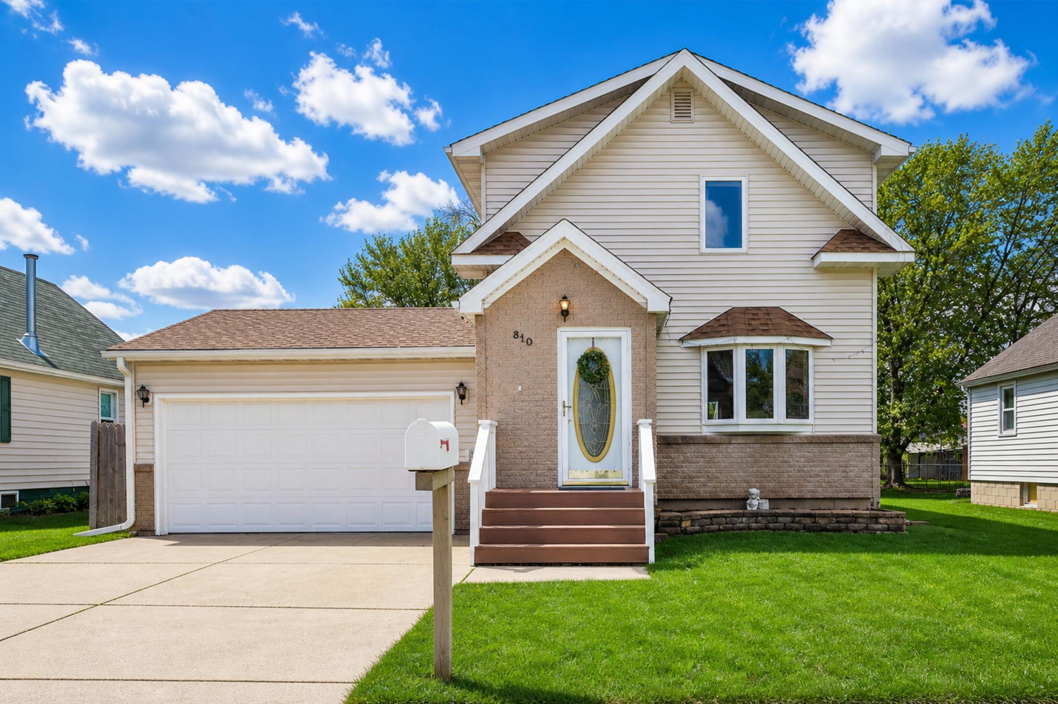 Homes for sale in Austin, MN | 810 10Th Ave Se, Austin, MN 55912 | MLS# 7066851