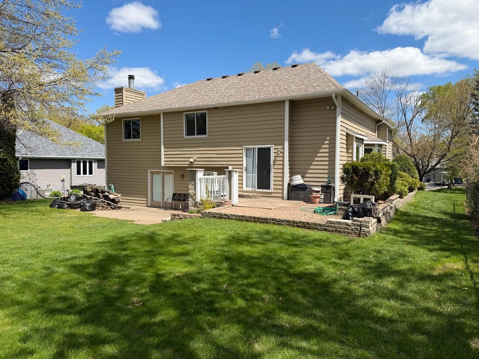 Homes for sale in Little Canada, MN | 2555 Sylvan St, Little Canada, MN 55117 | MLS# 7066962
