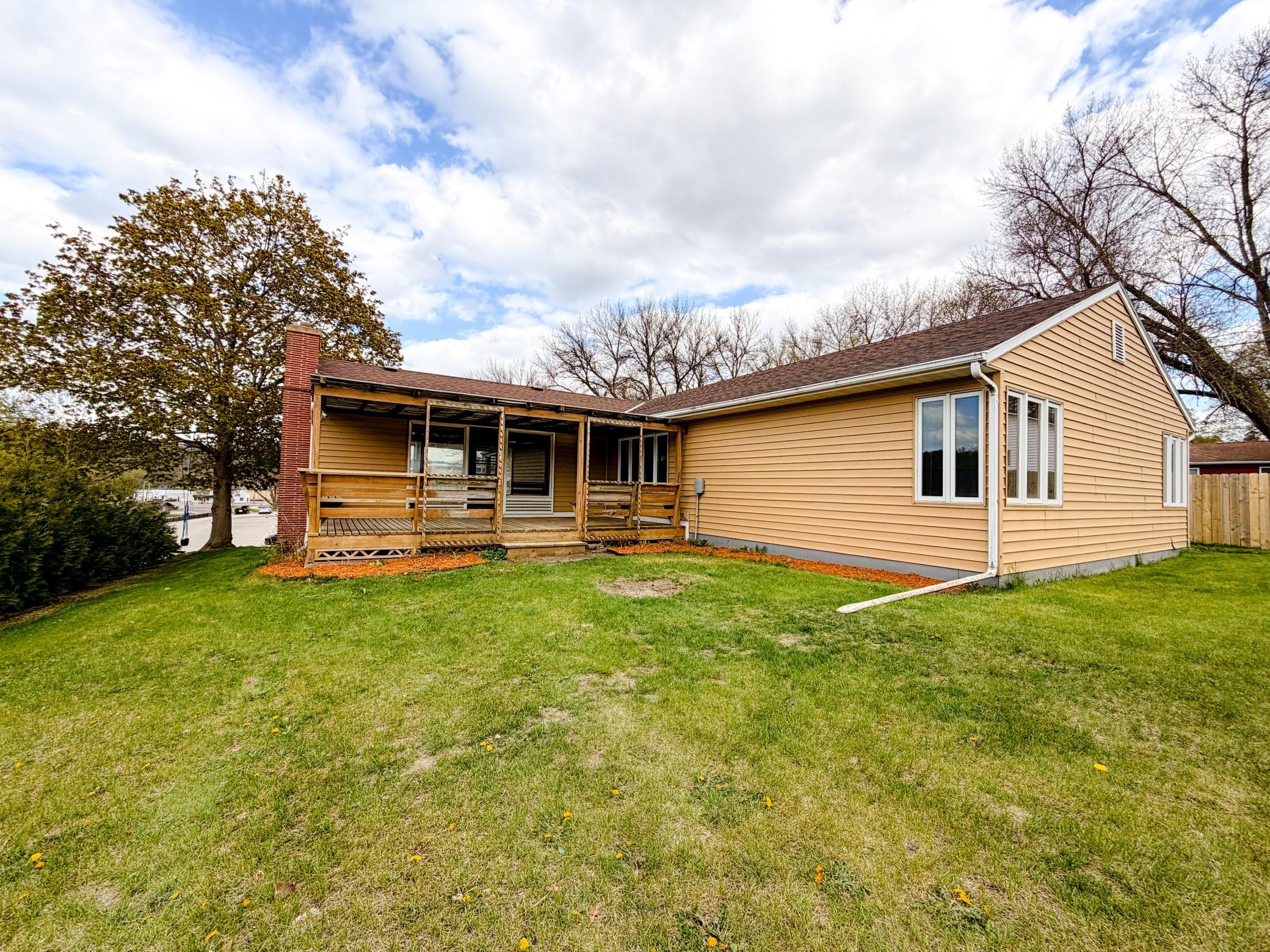 Homes for sale in Jackson, MN | 821 Park St, Jackson, MN 56143 | MLS# 7066990