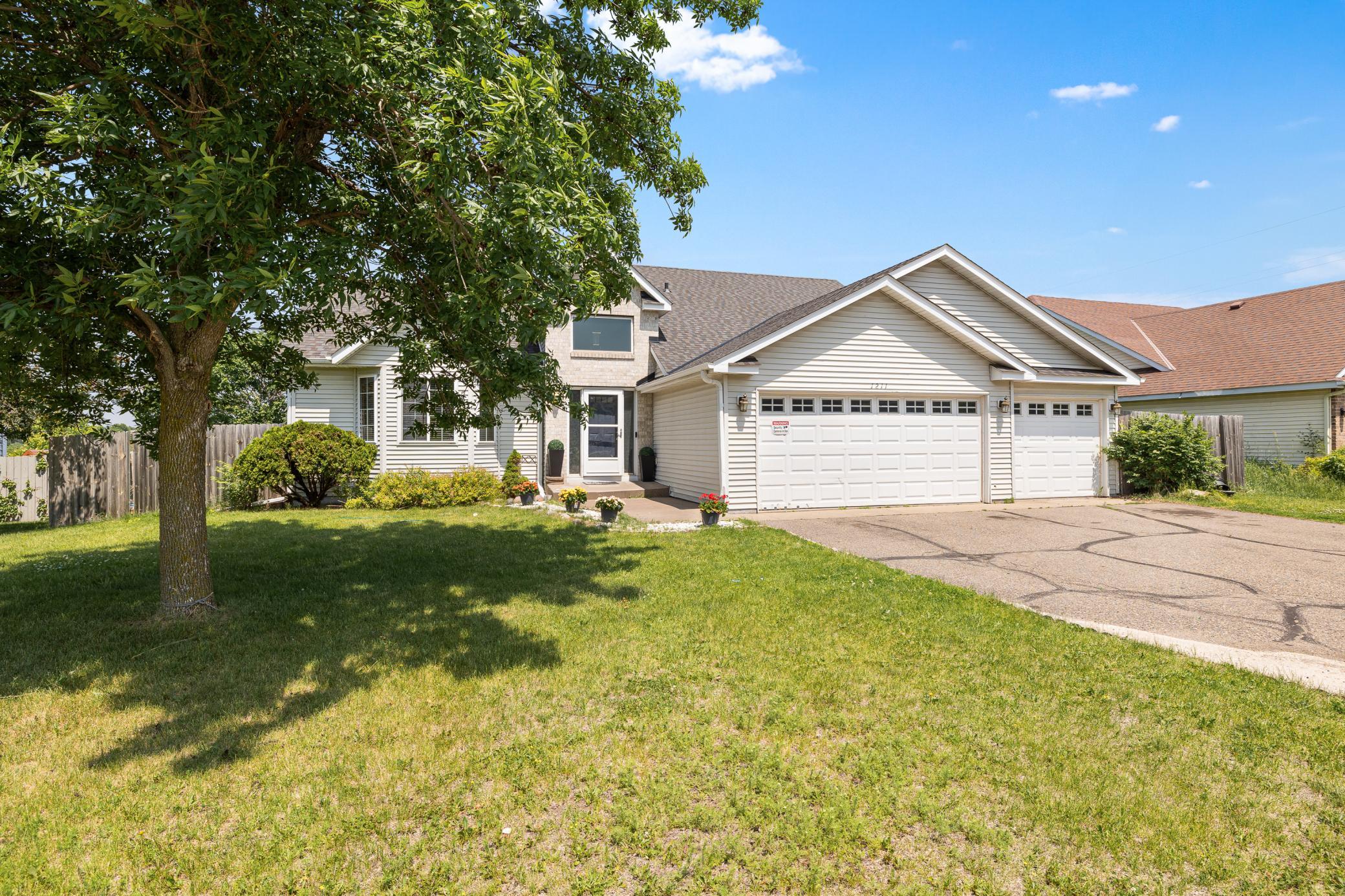 2nd image of 1211 Hillside Rd, Sauk Rapids, MN 56379 | MLS# 7067172