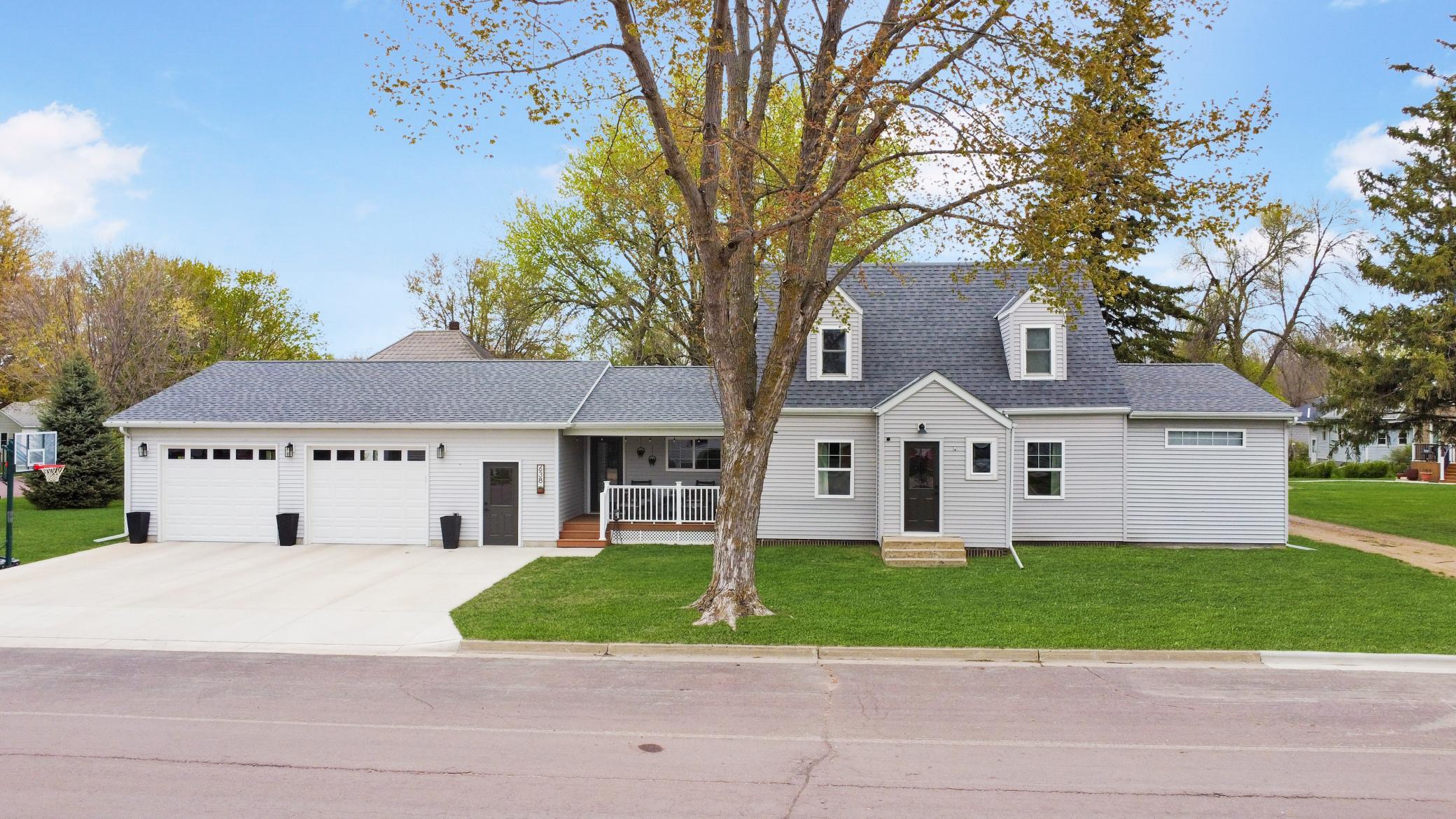 Homes for sale in Westbrook, MN | 638 6th St, Westbrook, MN 56183 | MLS# 7067437