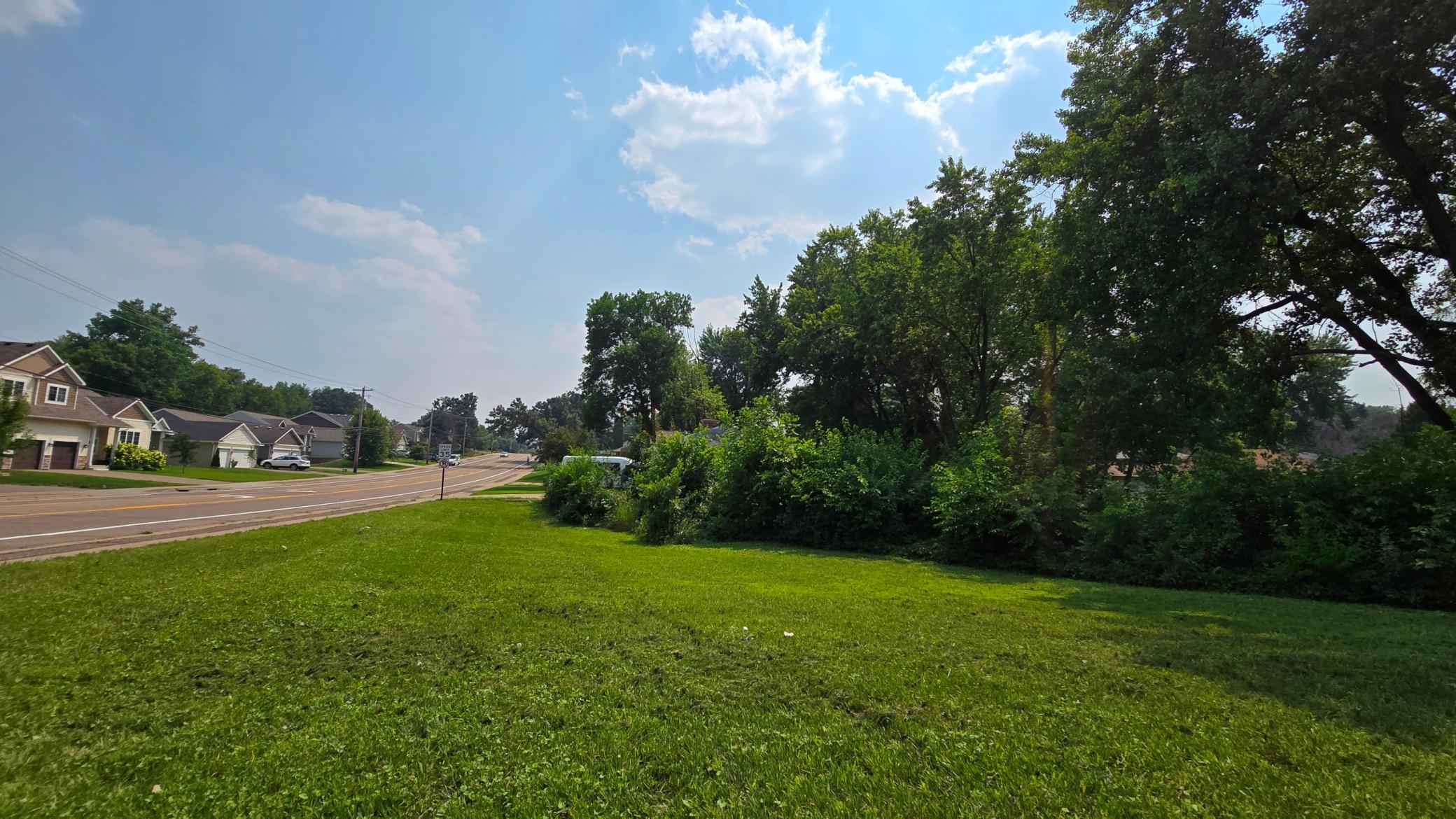 4th image of 3949 Douglas Dr N, Crystal, MN 55422 | MLS# 7067719