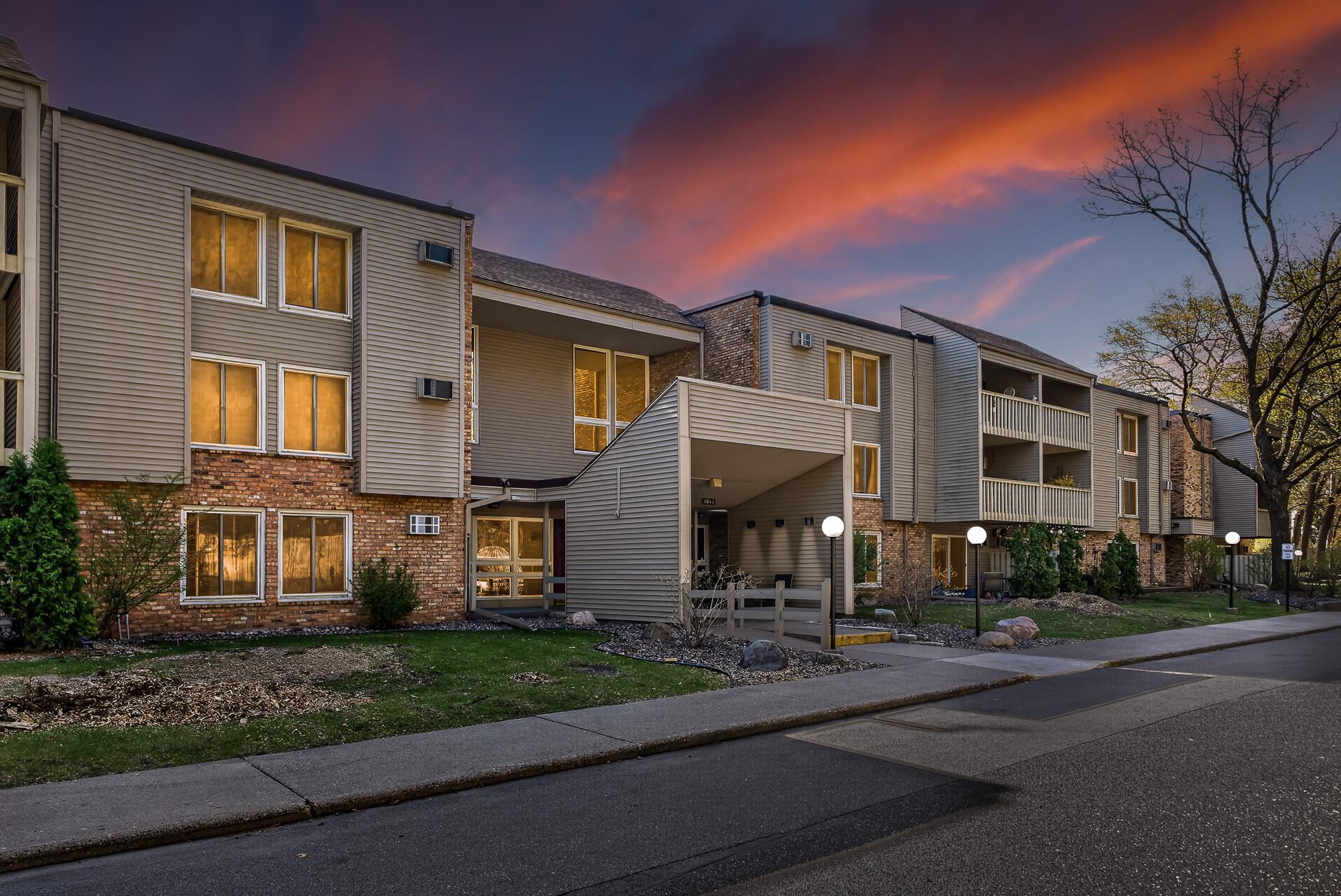Homes for sale in Shoreview, MN | 4045 Hodgson Rd #211, Shoreview, MN 55126 | MLS# 7067828