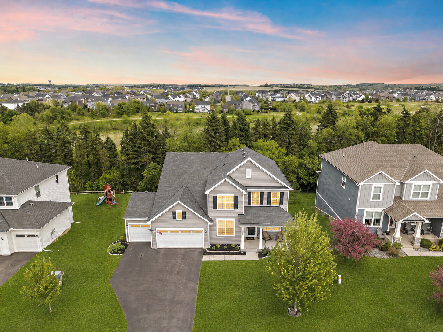 1st image of 9289 Summerlin Ct, Saint Paul, MN 55129 | MLS# 7068491