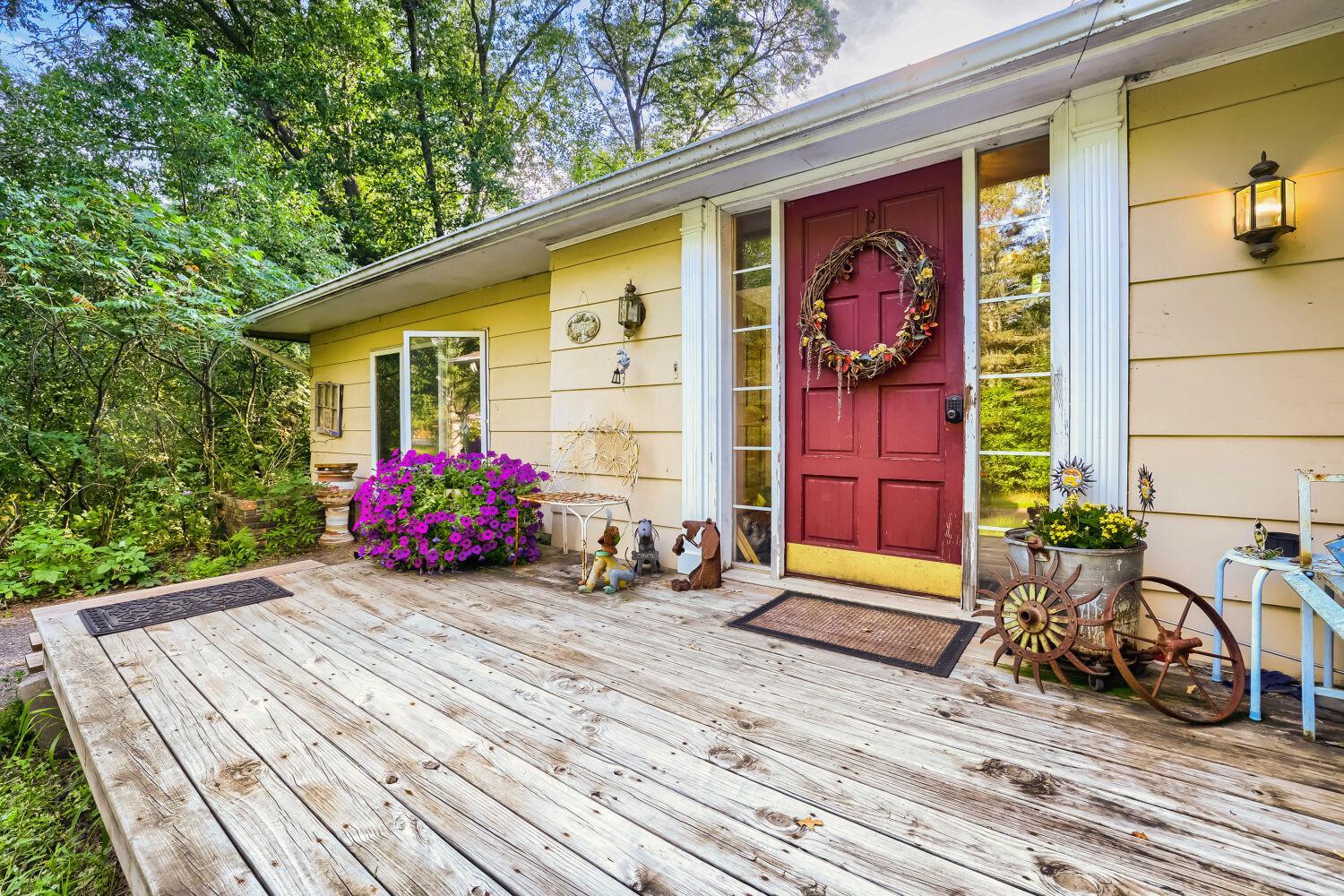2nd image of 37082 Falcon Ave, North Branch, MN 55056 | MLS# 7068839