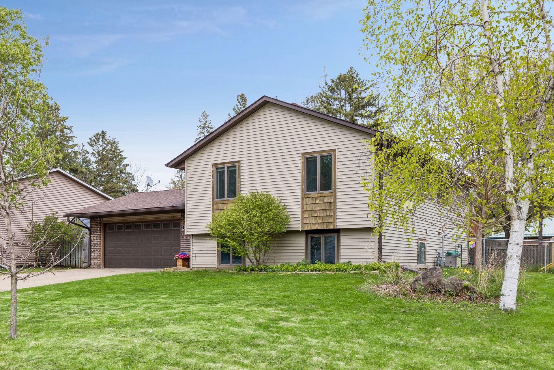 Homes for sale in Stillwater, MN | 2327 Hidden Valley Ln, Stillwater, MN 55082 | MLS# 7068873