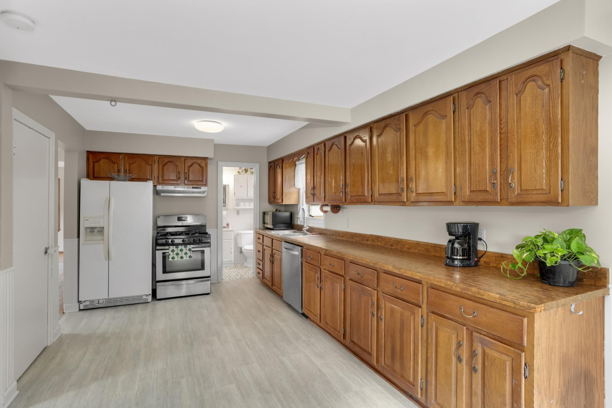 5th image of 1404 Hubbard Ave, Saint Paul, MN 55104 | MLS# 7069101