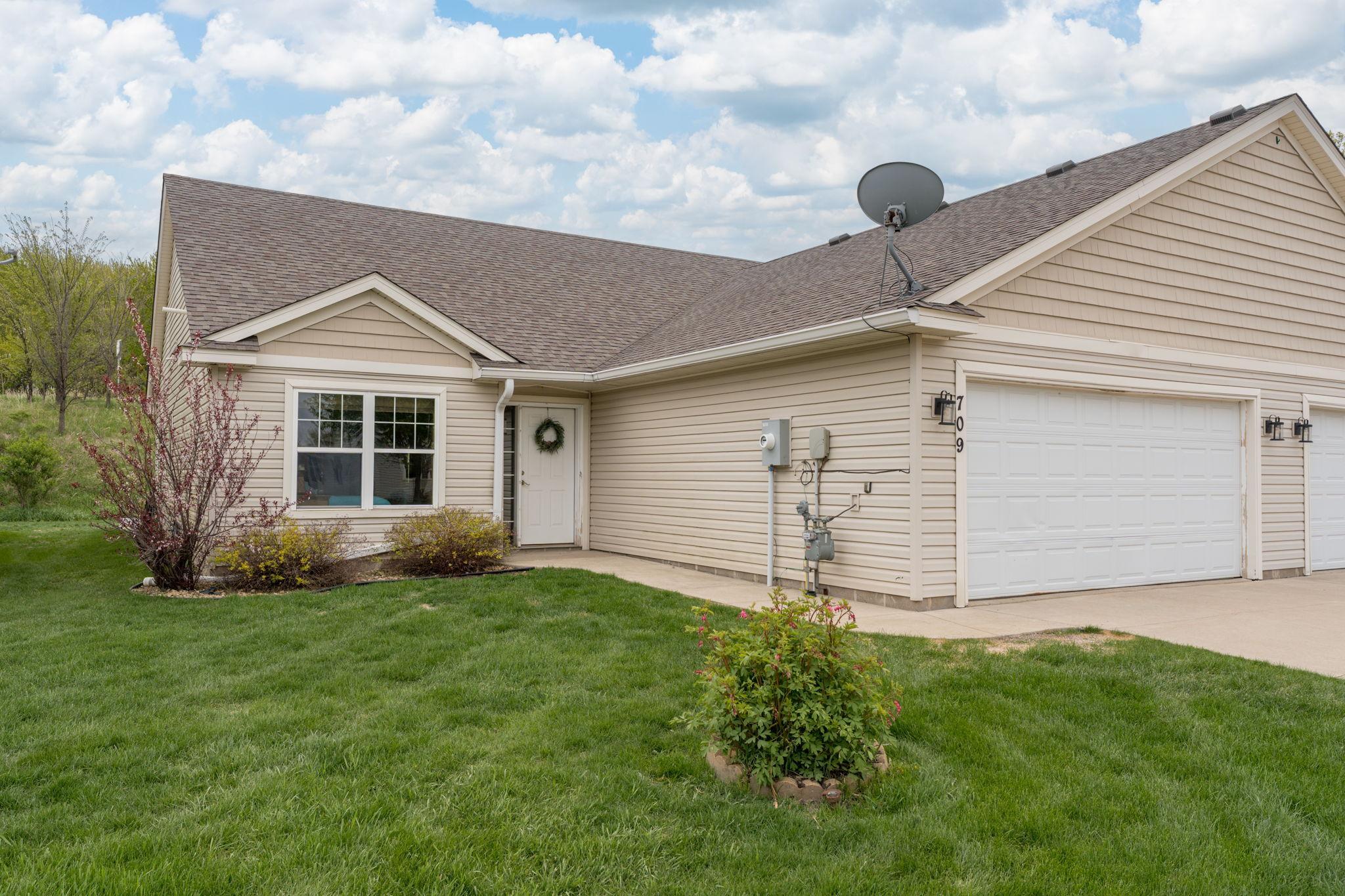Homes for sale in Madison Lake, MN | 709 Tomahawk Ct, Madison Lake, MN 56063 | MLS# 7069138