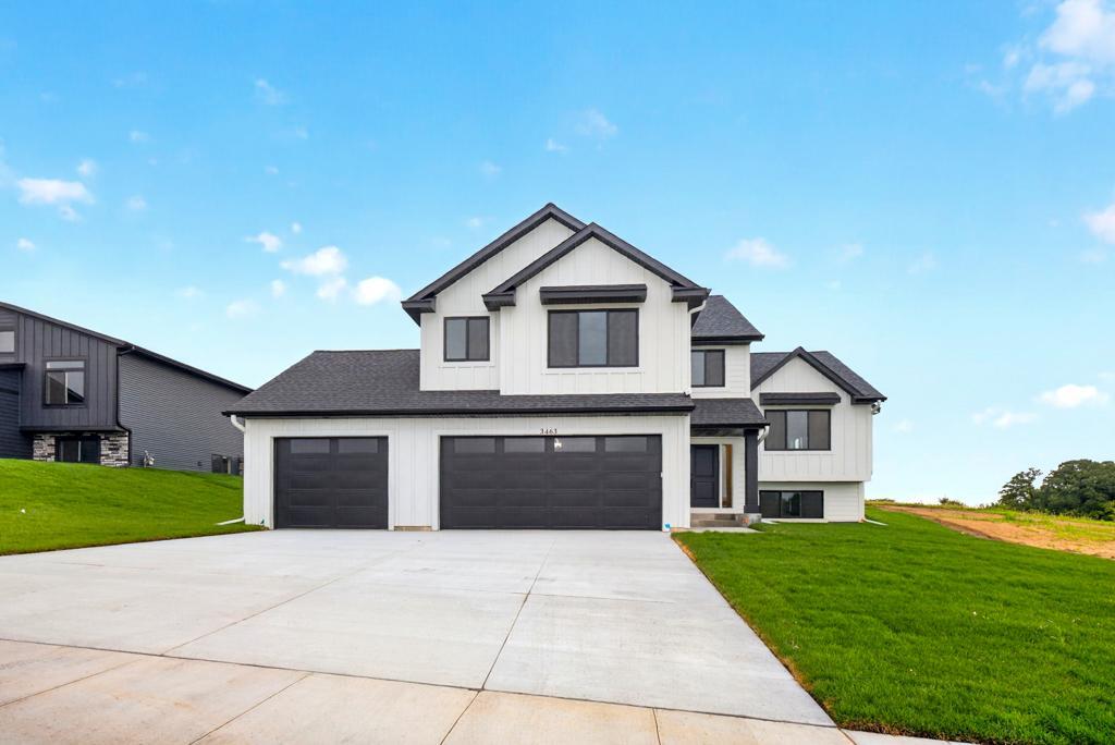 1st image of 3463 Stonehedge Dr Ne, Rochester, MN 55906 | MLS# 7069468