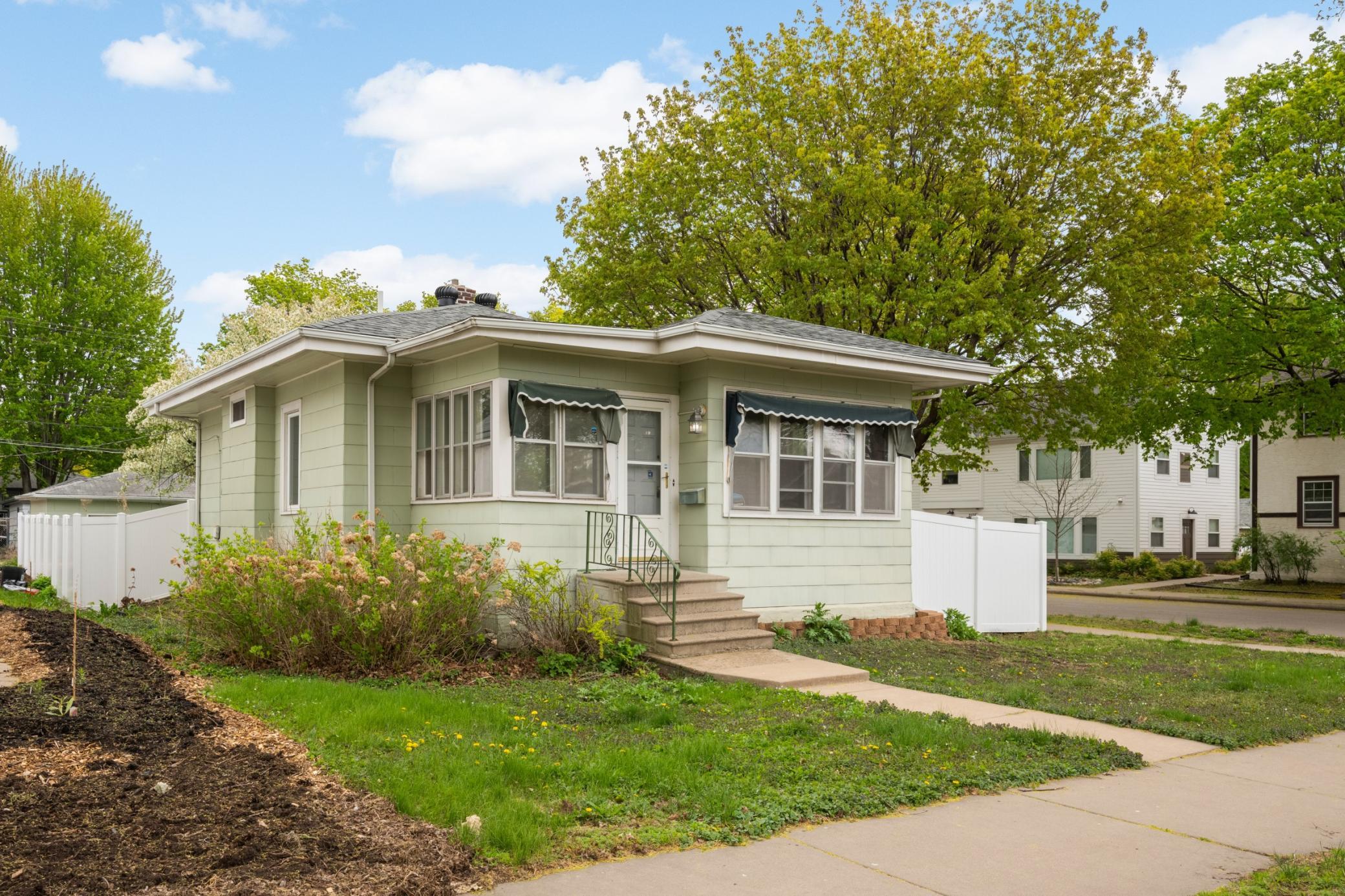 Homes for sale in Minneapolis, MN | 880 21st Ave Se, Minneapolis, MN 55414 | MLS# 7069633