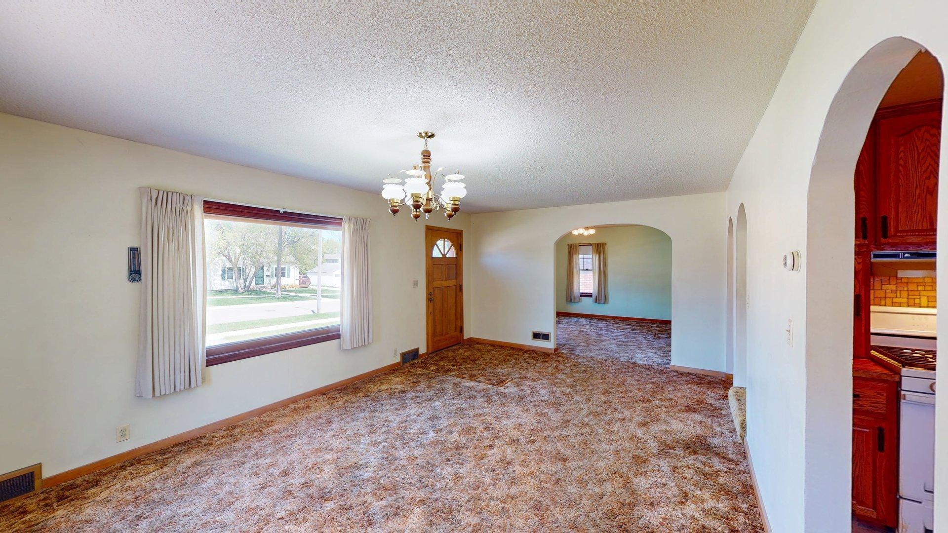 4th image of 406 Giles Pl, Albert Lea, MN 56007 | MLS# 7069670
