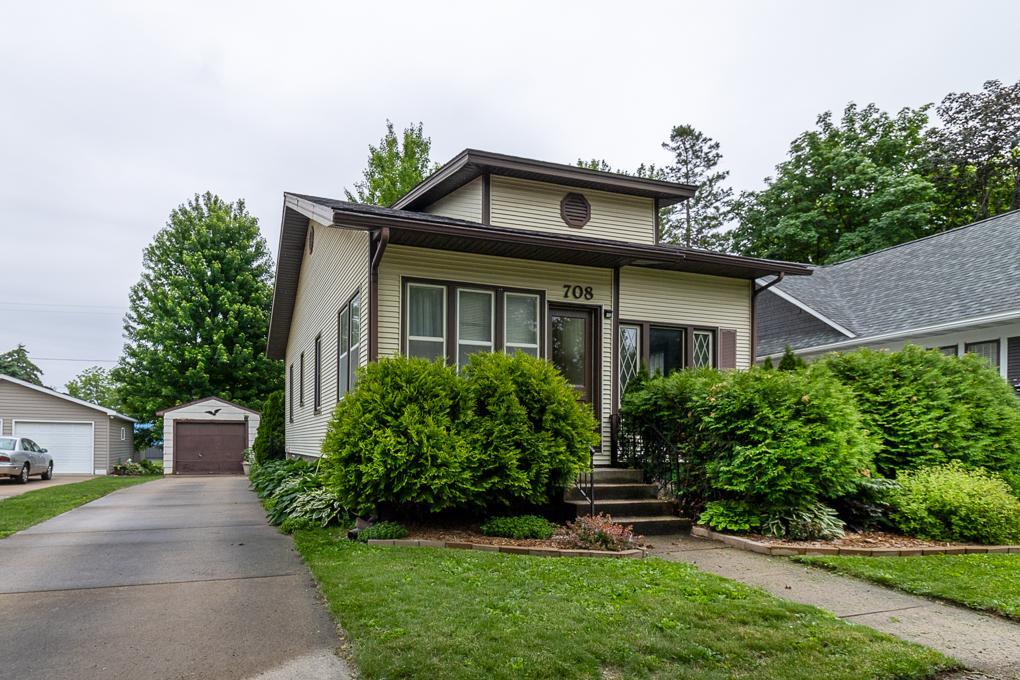 Homes for sale in North Mankato, MN | 708 Lyndale St, North Mankato, MN 56003 | MLS# 7069674