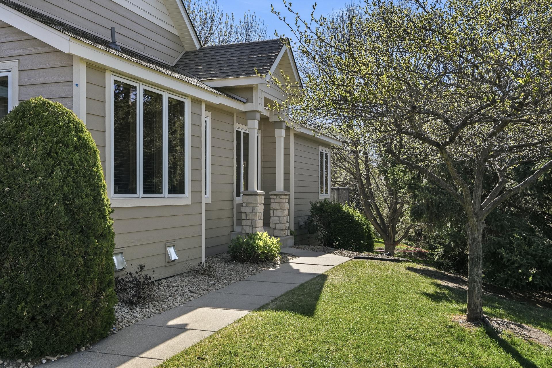 4th image of 8821 Stonebrooke Ct, Saint Paul, MN 55125 | MLS# 7069769