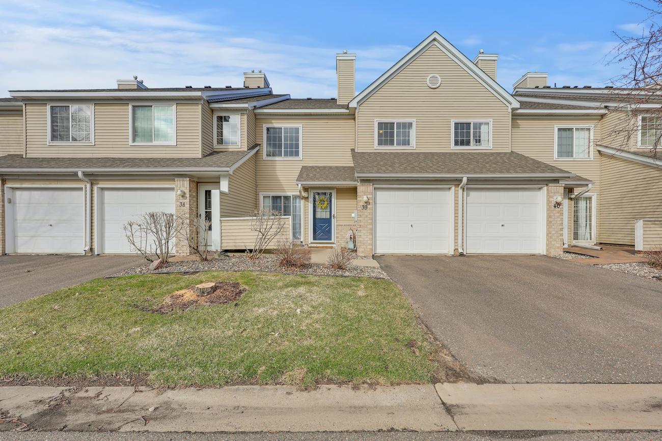 Homes for sale in Plymouth, MN | 2270 Ranchview Ln N #39, Plymouth, MN 55447 | MLS# 7069905