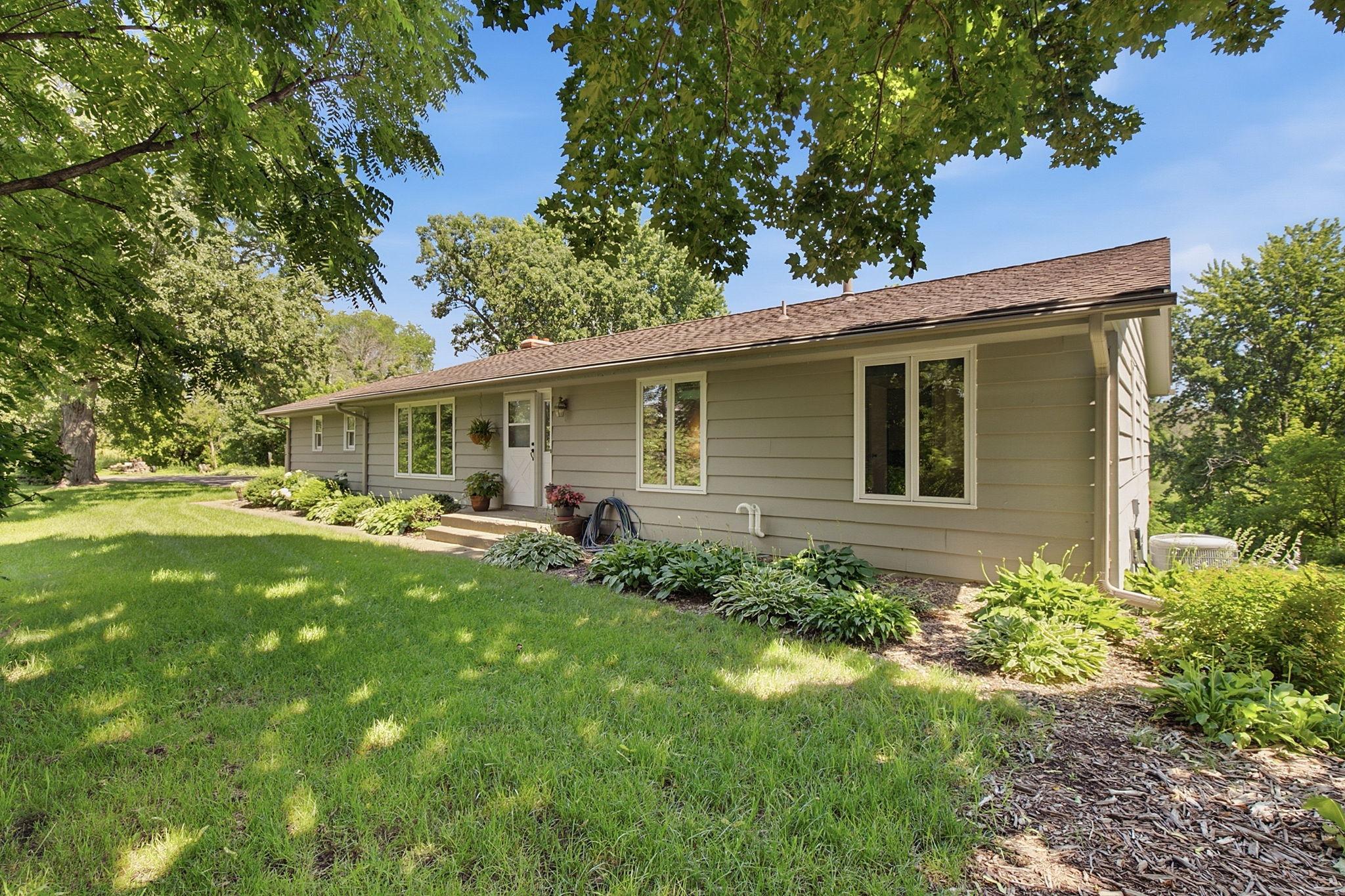 1st image of 11516 172nd St W, Lakeville, MN 55044 | MLS# 7069965