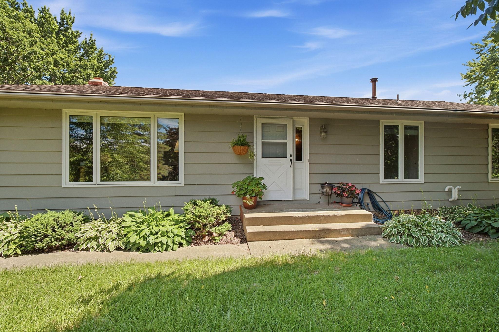 2nd image of 11516 172nd St W, Lakeville, MN 55044 | MLS# 7069965