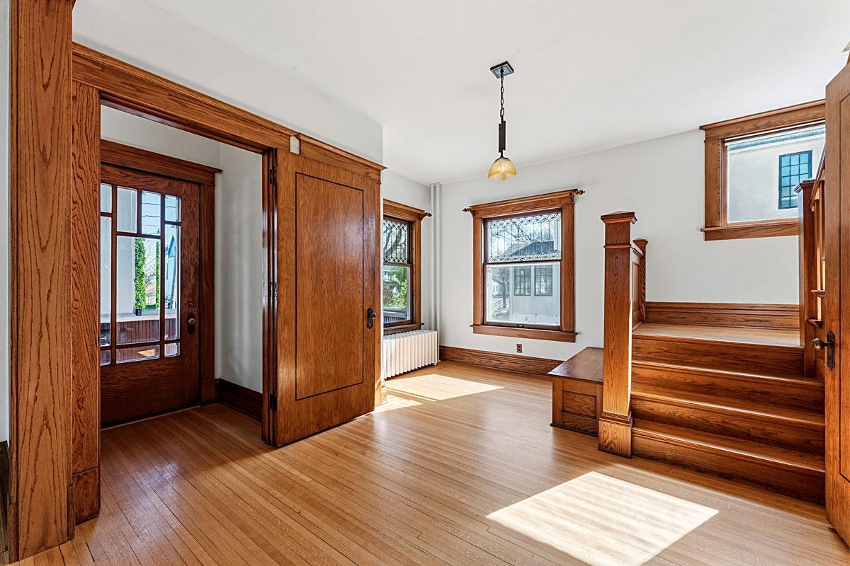 5th image of 408 5Th St E, Northfield, MN 55057 | MLS# 7069990