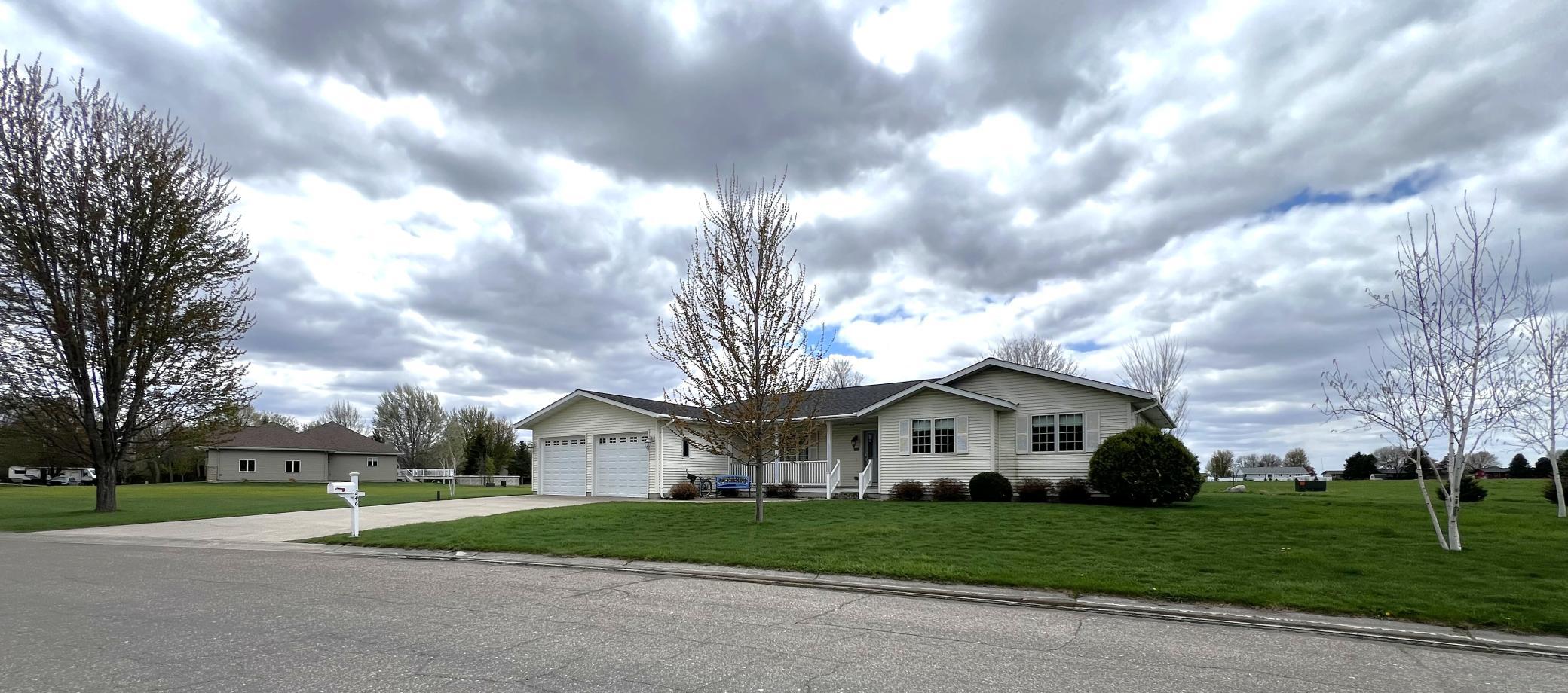 Homes for sale in Granite Falls, MN | 246 E Skyline Dr, Granite Falls, MN 56241 | MLS# 7070026