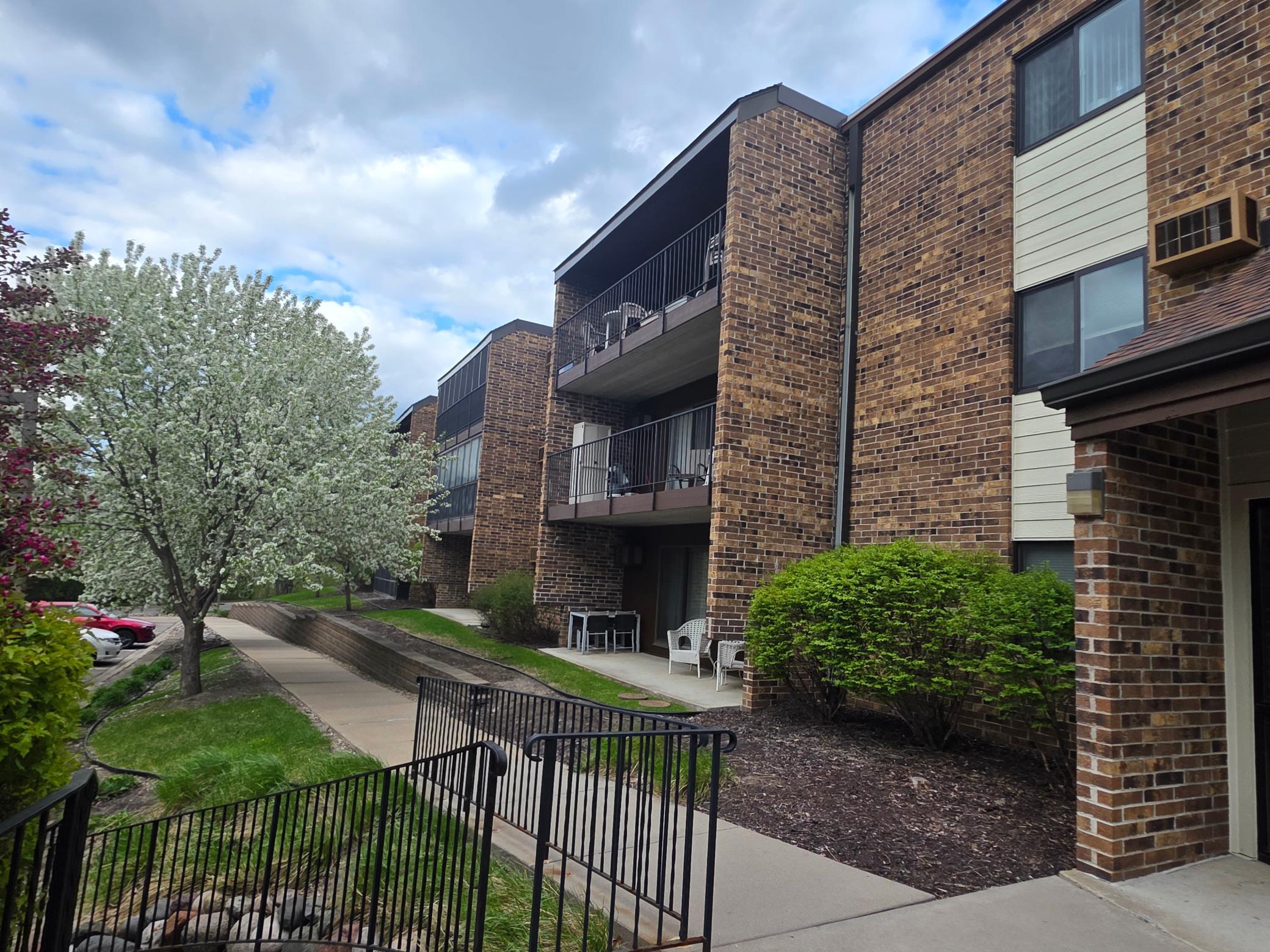 Homes for sale in Plymouth, MN | 35 Nathan Ln N #325, Plymouth, MN 55441 | MLS# 7070174