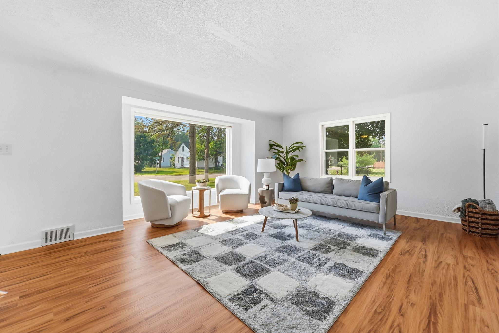 2nd image of 5724 Hampshire Ave N, Crystal, MN 55428 | MLS# 7070336