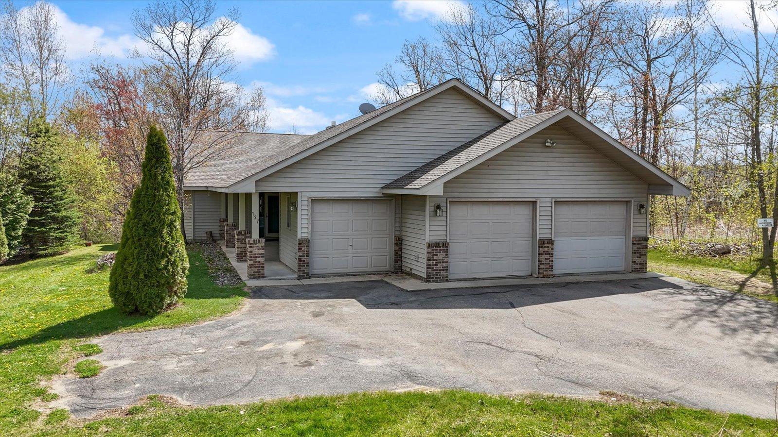 Homes for sale in Coleraine, MN | 127 Eagle Dr, Coleraine, MN 55722 | MLS# 7070429