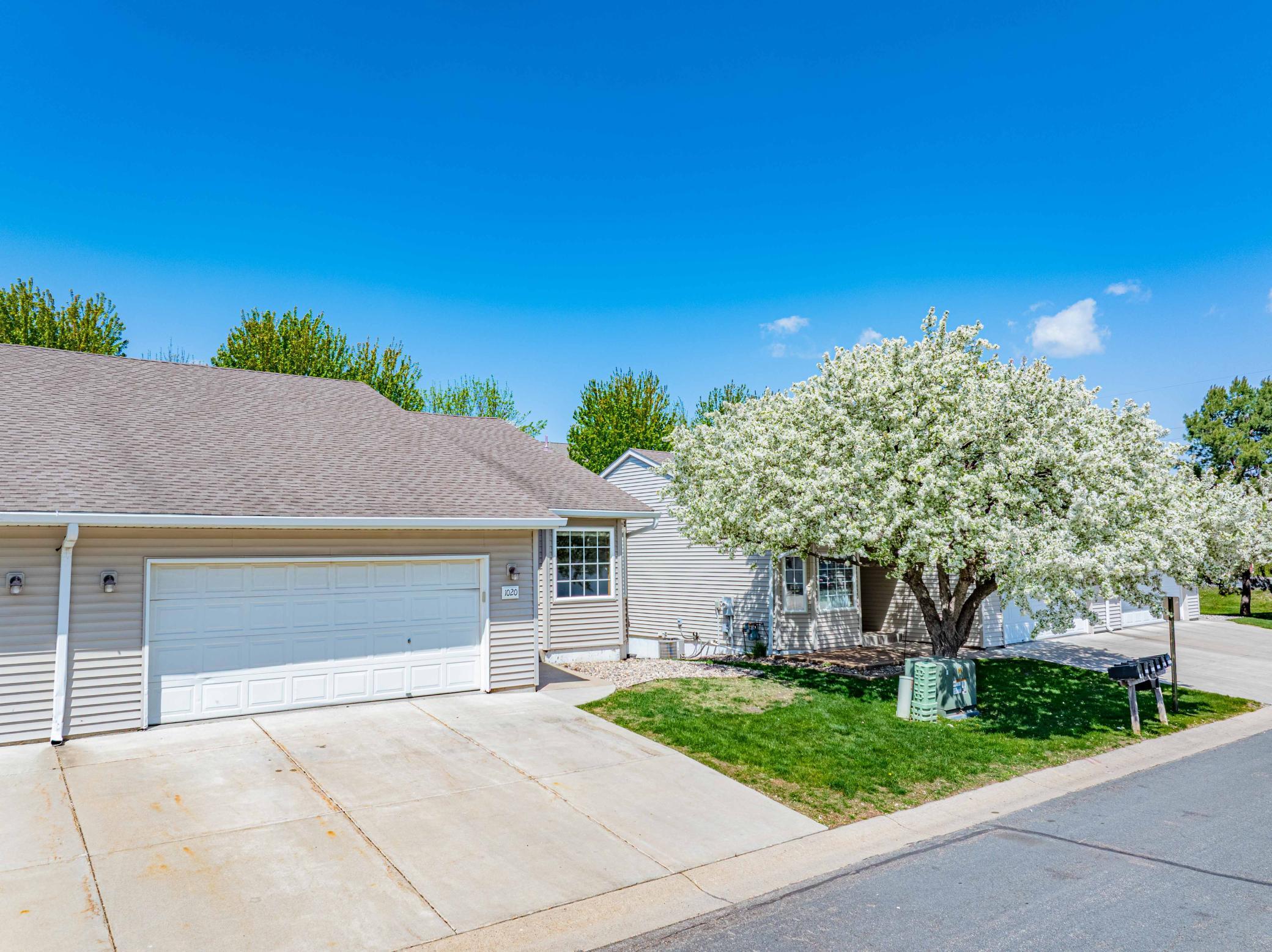 1st image of 1020 Primrose Ln, Waconia, MN 55387 | MLS# 7070721