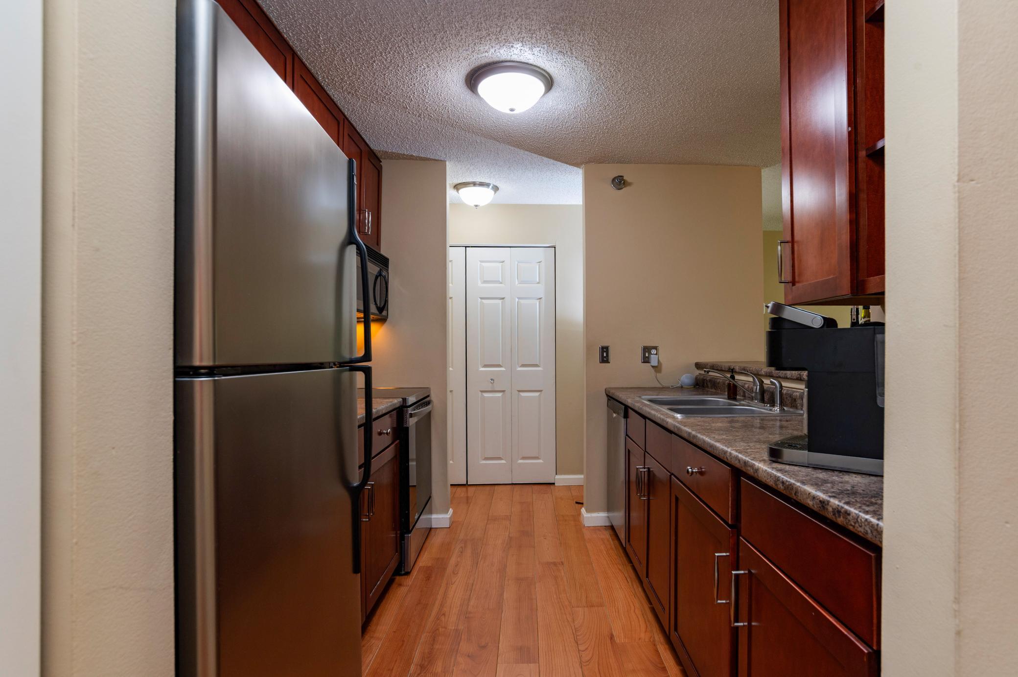 Homes for sale in Minnetonka, MN | 6155 Chasewood Pkwy #201, Minnetonka, MN 55343 | MLS# 7070781