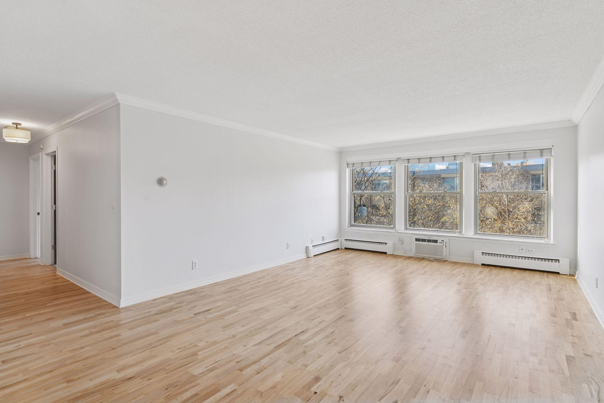 2nd image of 821 Douglas Ave #304, Minneapolis, MN 55403 | MLS# 7070784