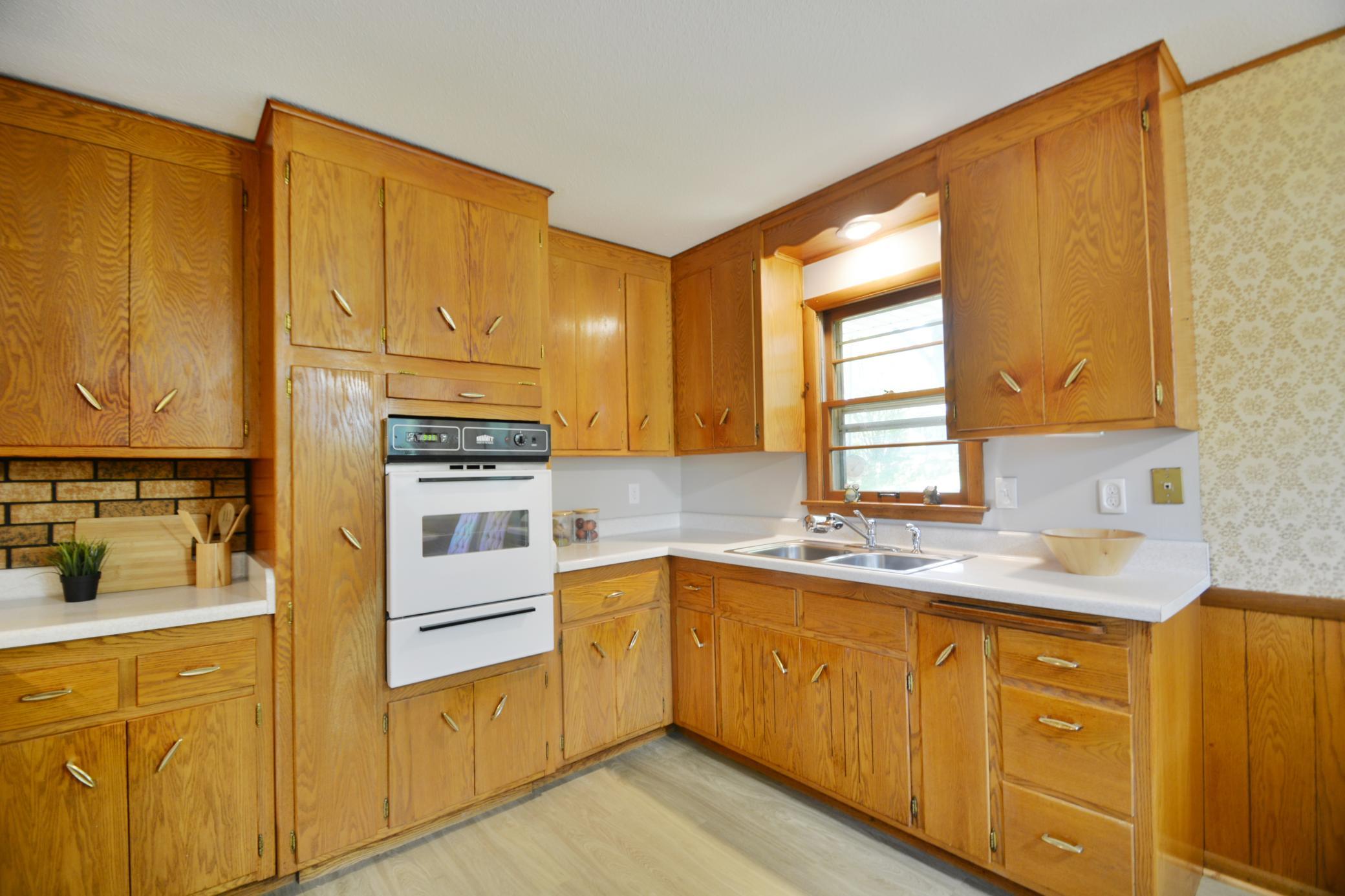 4th image of 6494 Berkshire Ln N, Maple Grove, MN 55311 | MLS# 7070915