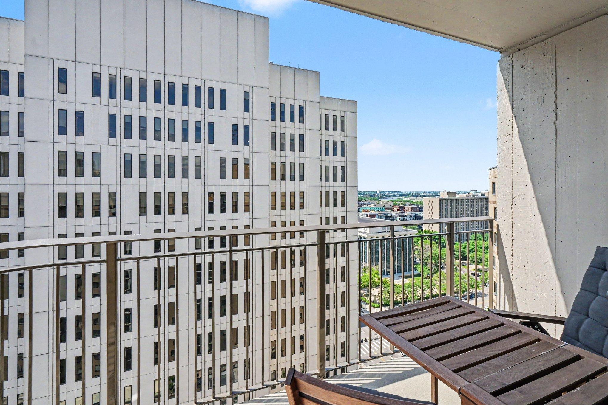 5th image of 121 Washington Ave S #1911, Minneapolis, MN 55401 | MLS# 7071094