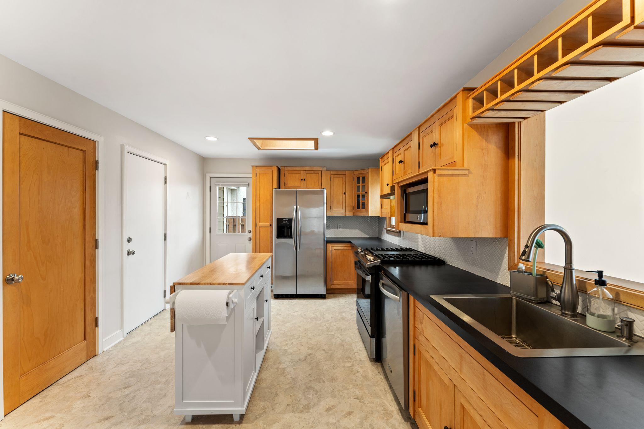 5th image of 4620 Vallacher Ave, Minneapolis, MN 55416 | MLS# 7071257