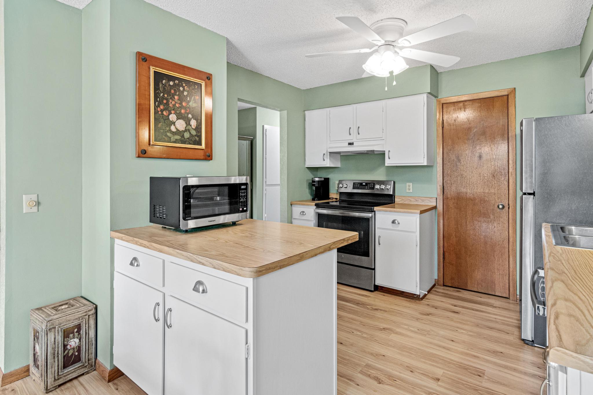 1st image of 1890 Fox Ridge Dr #C, Saint Paul, MN 55118 | MLS# 7071429