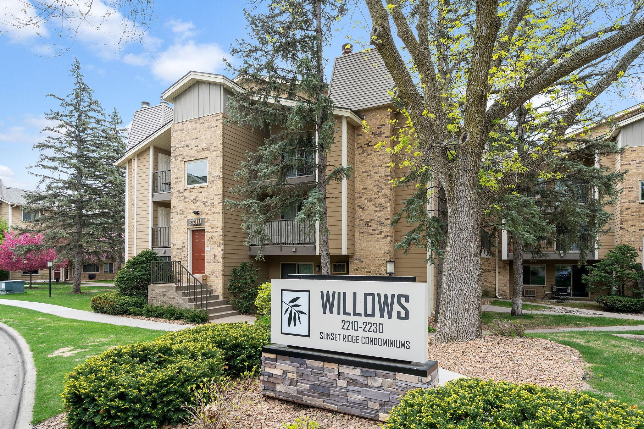 Homes for sale in Saint Louis Park, MN | 2210 Ridge Dr #31, Saint Louis Park, MN 55416 | MLS# 7071502