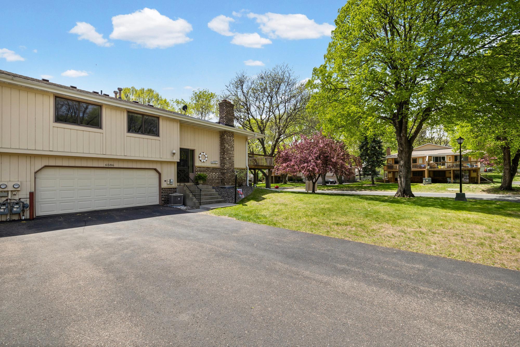 3rd image of 6586 Ives Ln N, Maple Grove, MN 55369 | MLS# 7071553