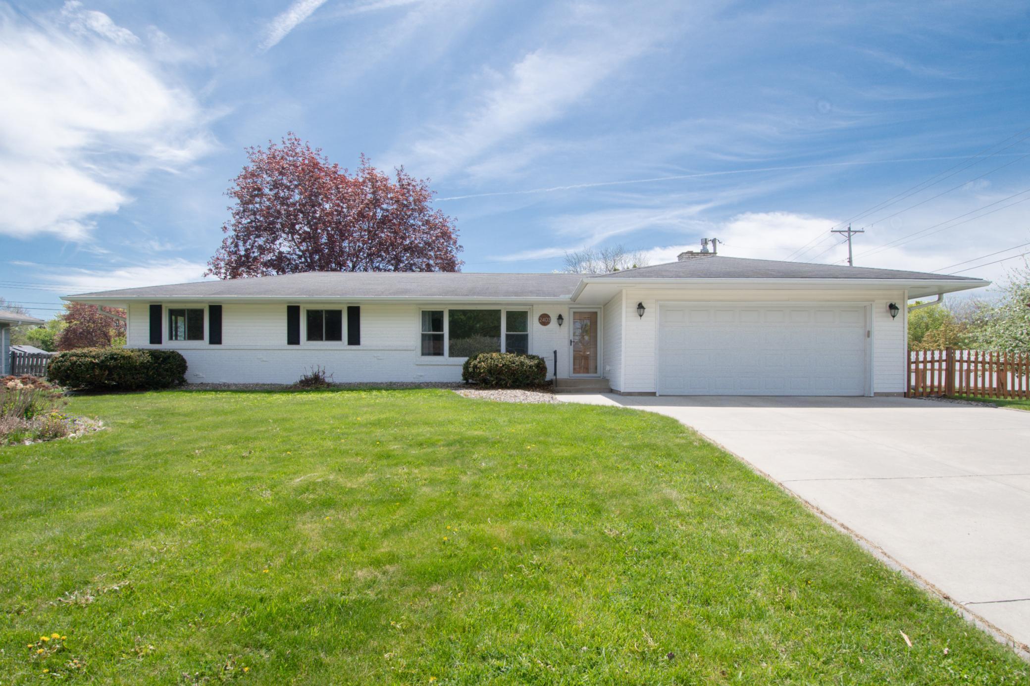 Homes for sale in New Brighton, MN | 2403 Inca Ln, New Brighton, MN 55112 | MLS# 7071696