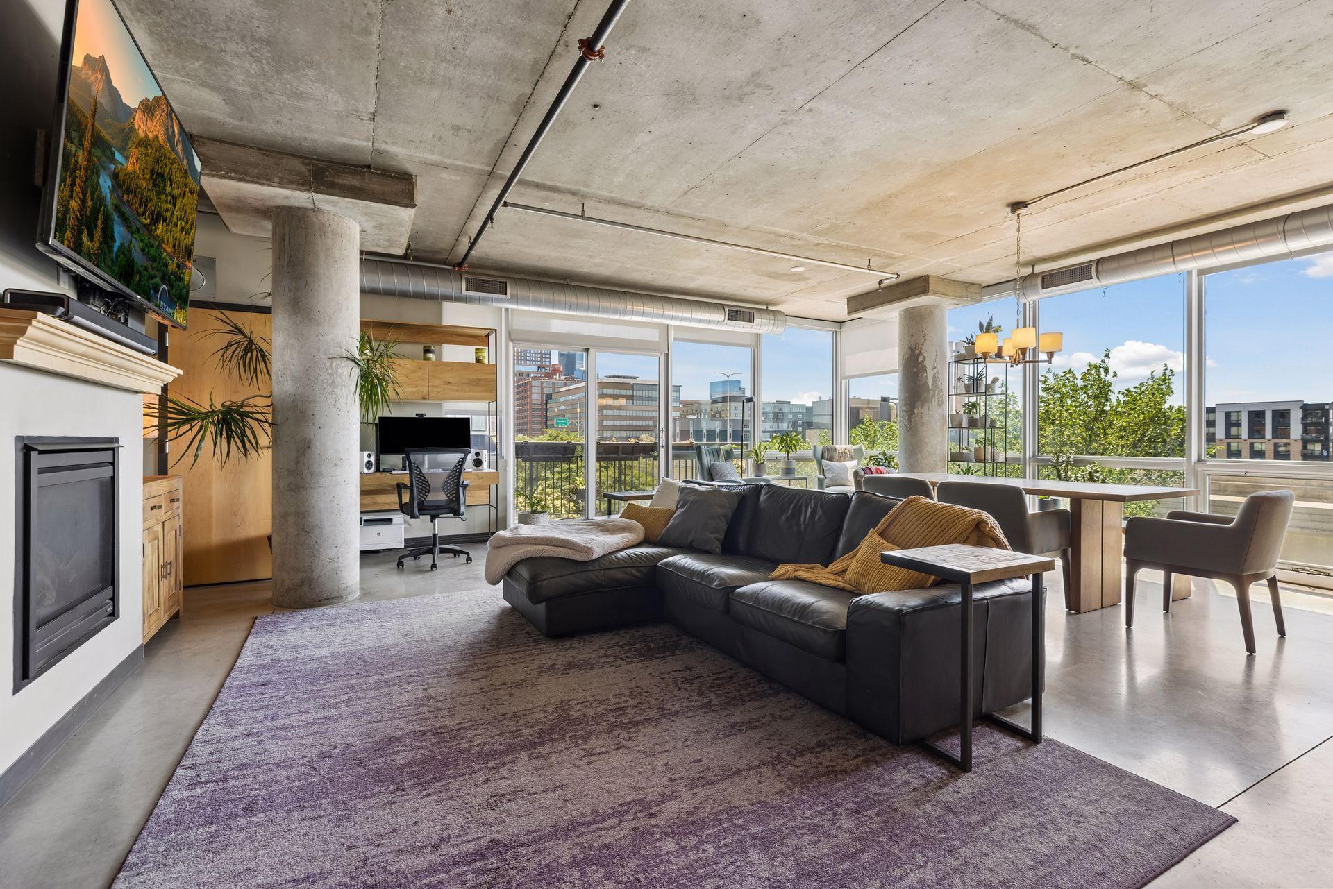 2nd image of 730 N 4Th St, Minneapolis, MN 55401