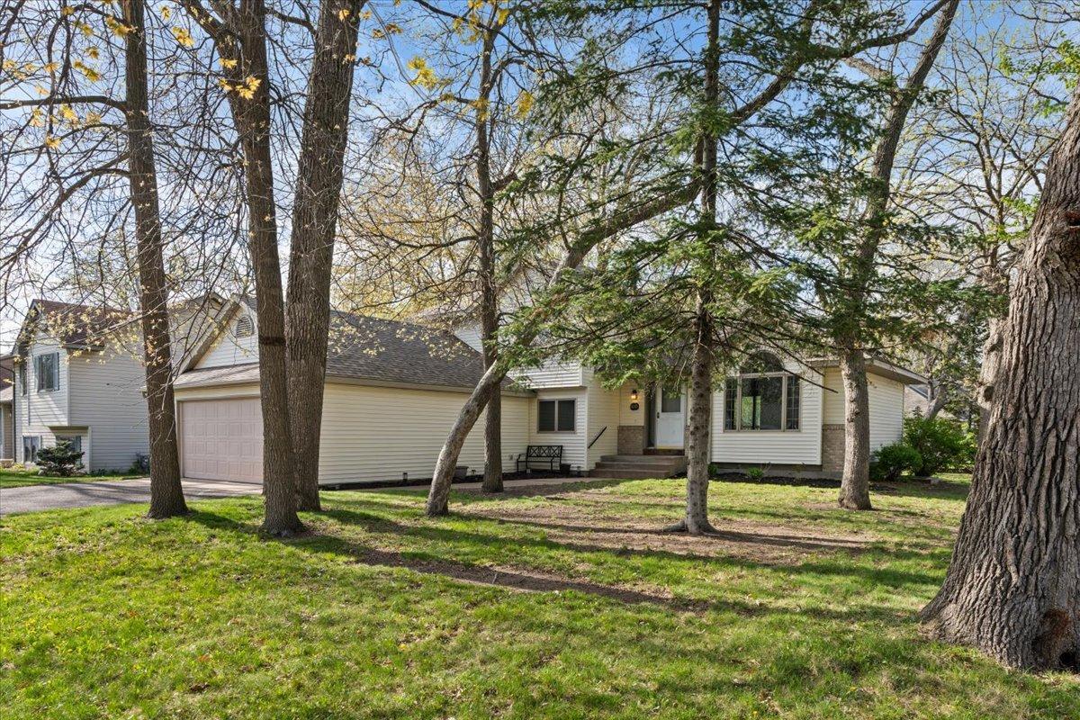 2nd image of 6130 Albert Ln, North Branch, MN 55056 | MLS# 7071802