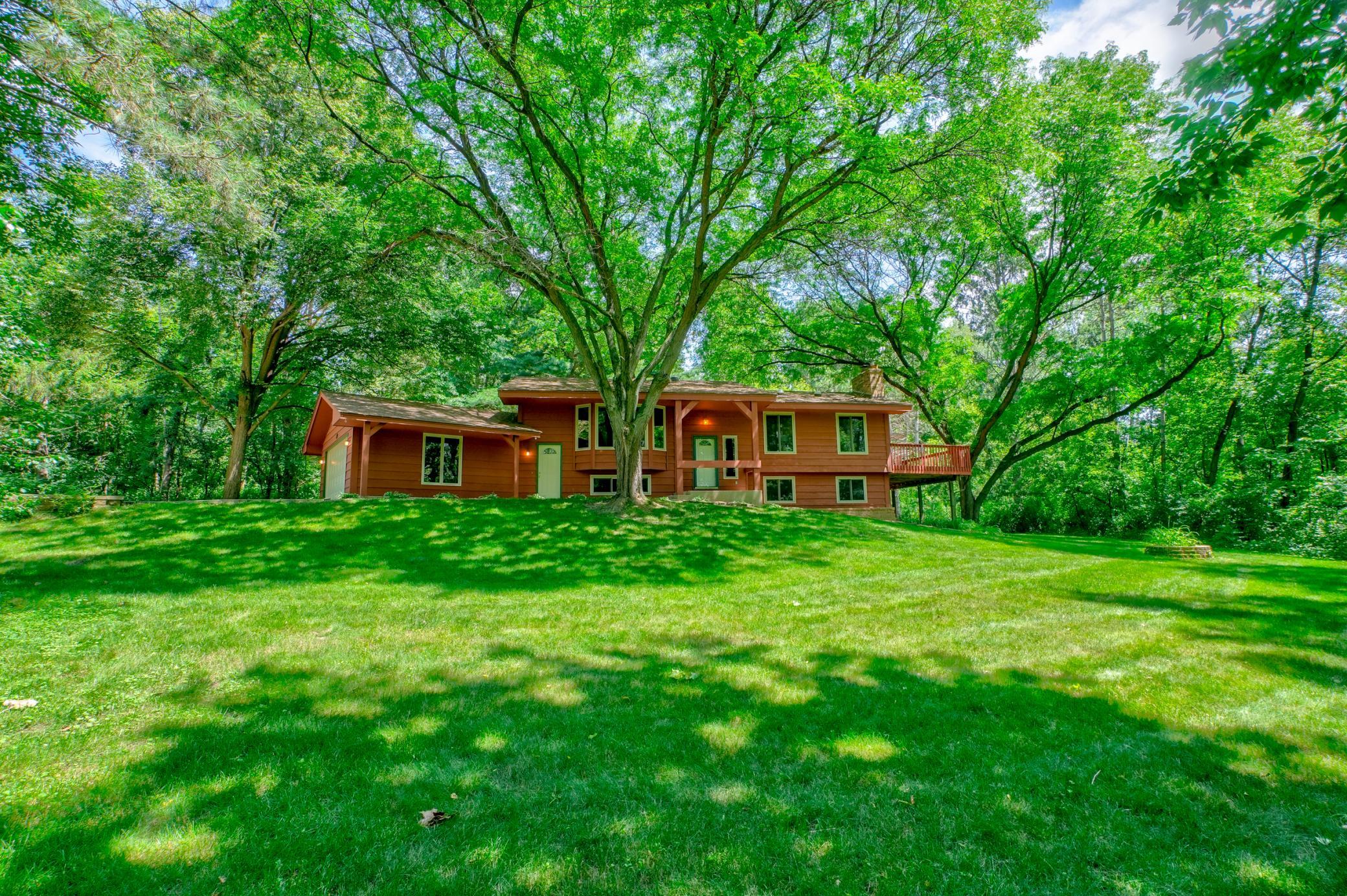 1st image of 10 High Circle Wy, Saint Paul, MN 55127 | MLS# 7071807