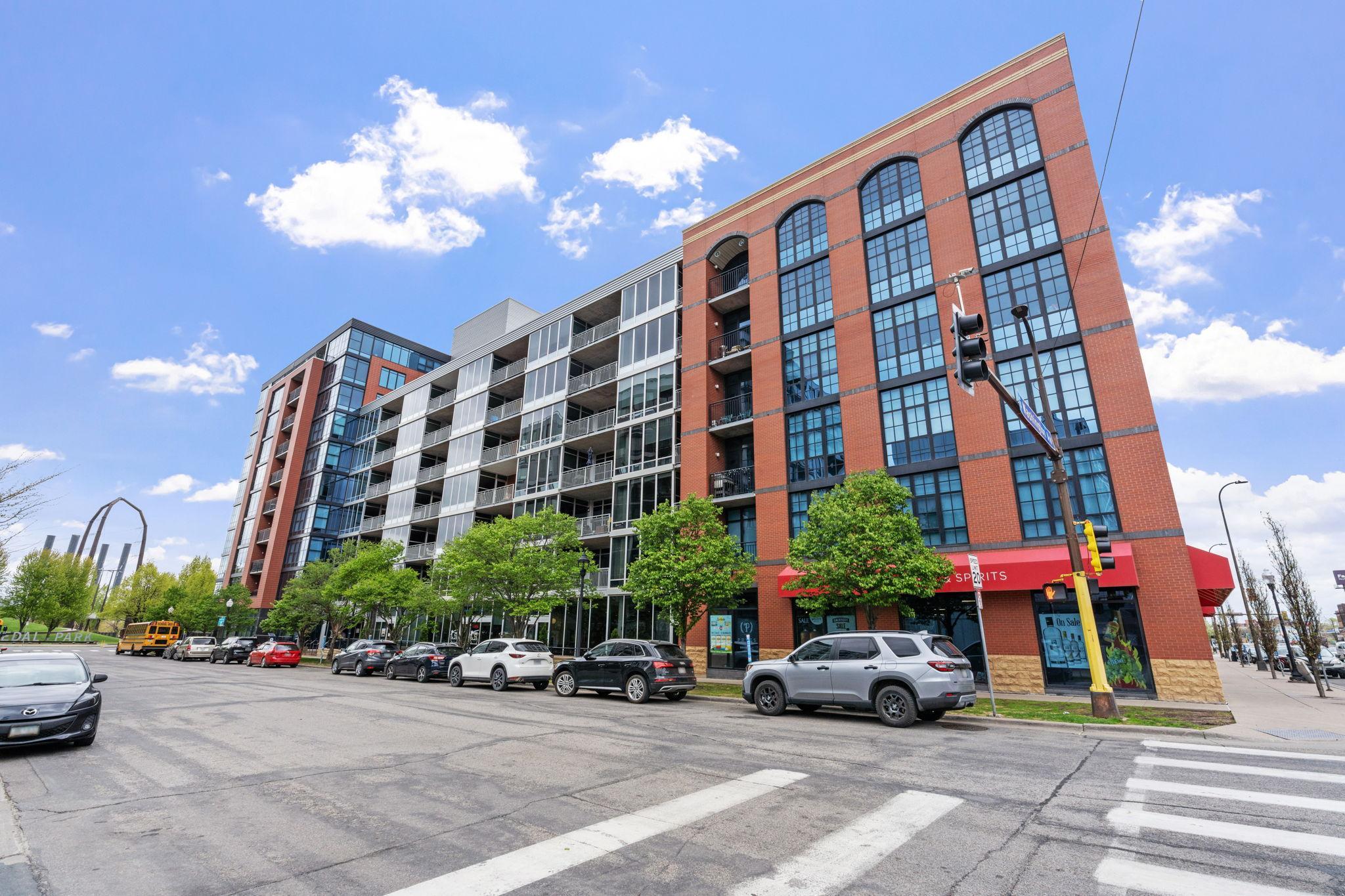 2nd image of 215 10th Ave S #207, Minneapolis, MN 55415 | MLS# 7071940