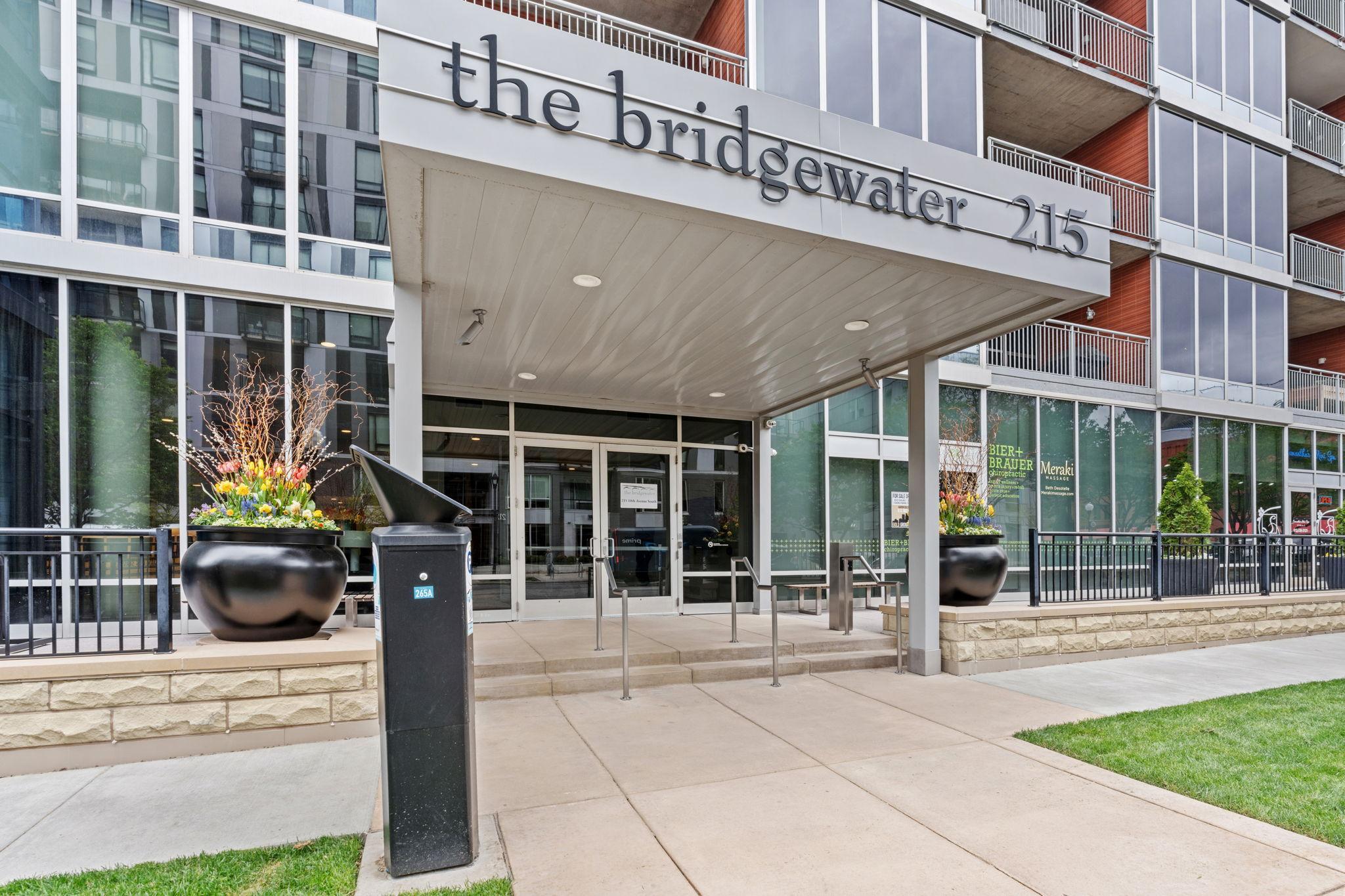 3rd image of 215 10Th Ave S #207, Minneapolis, MN 55415 | MLS# 7071940