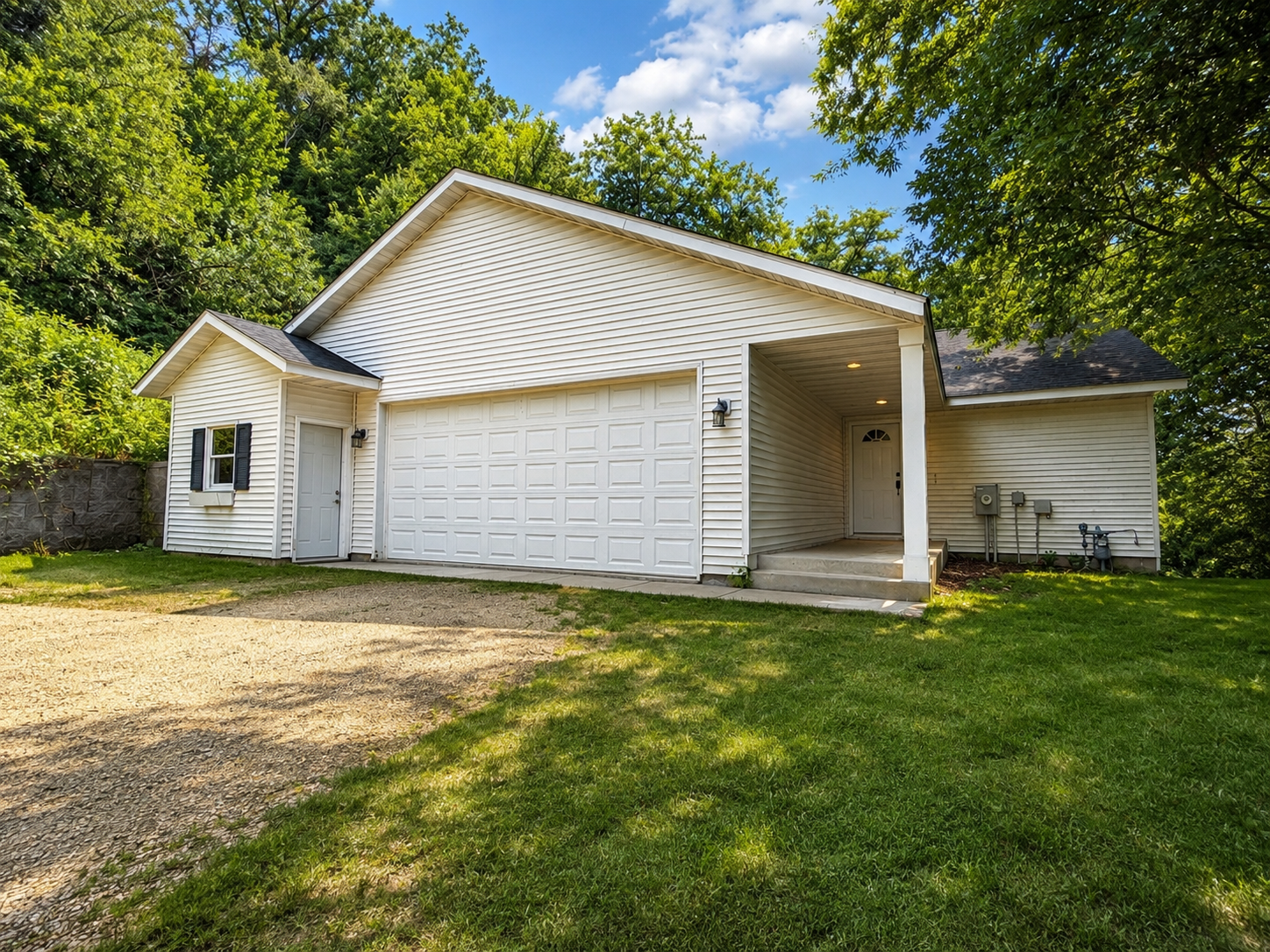 1st image of 661 Spring Creek Rd S, Red Wing, MN 55066 | MLS# 7072209