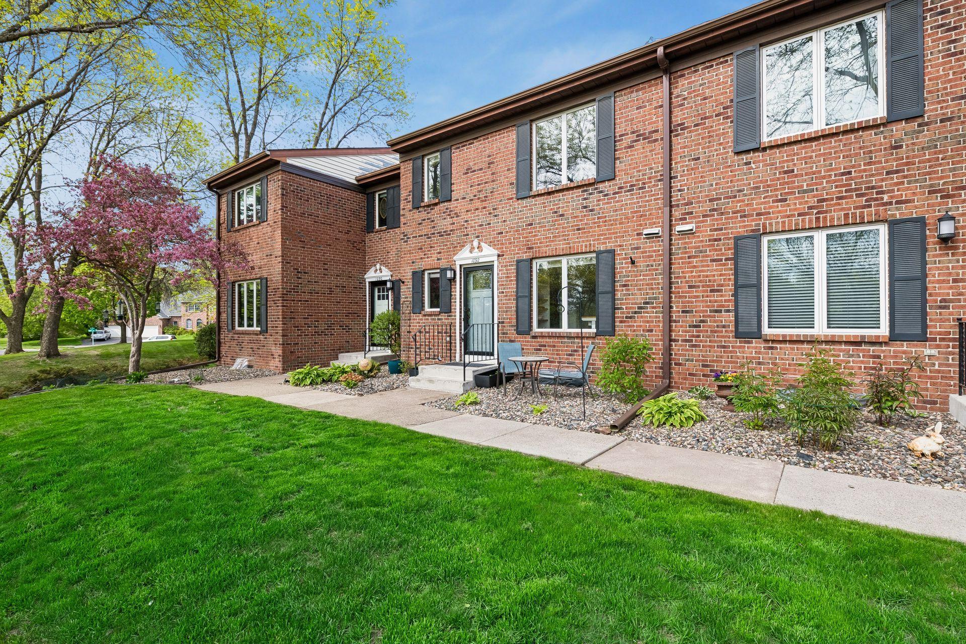 Homes for sale in Mendota Heights, MN | 1092 Ivy Hill Dr, Mendota Heights, MN 55118 | MLS# 7072414