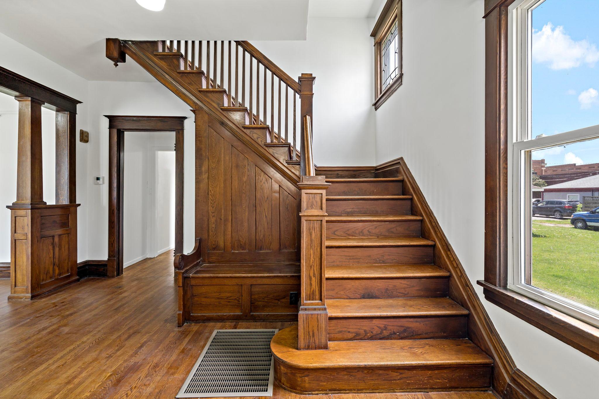 2nd image of 615 1st St, Kenyon, MN 55946 | MLS# 7072628